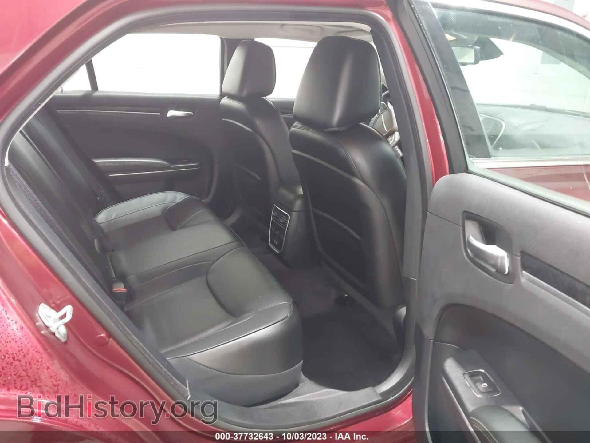 2017 CHRYSLER 300 - VIN: 2C3CCAKG4HH541889 - Фото 8