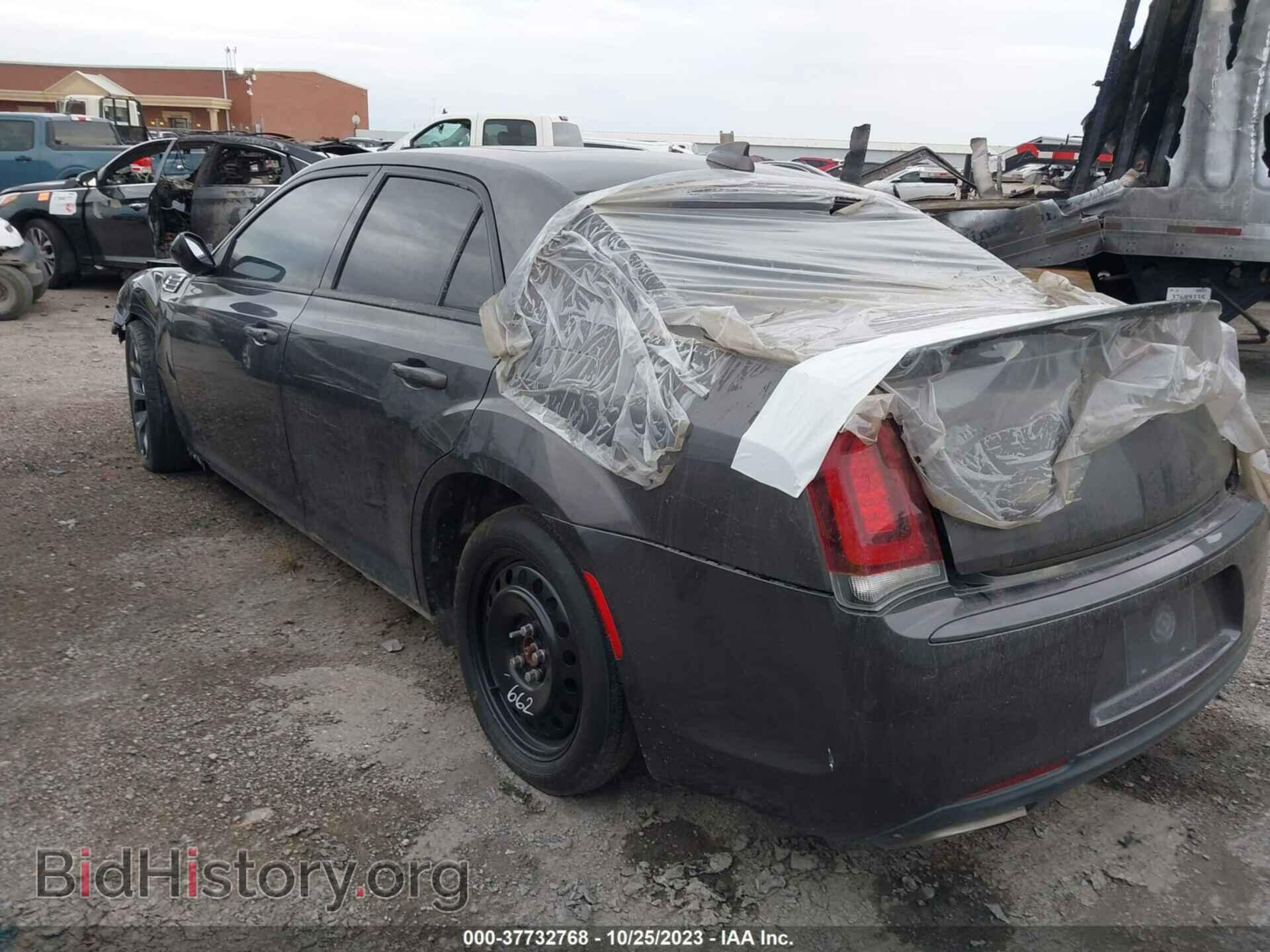 2015 CHRYSLER 300 - VIN: 2C3CCABG0FH763360 - Фото 3