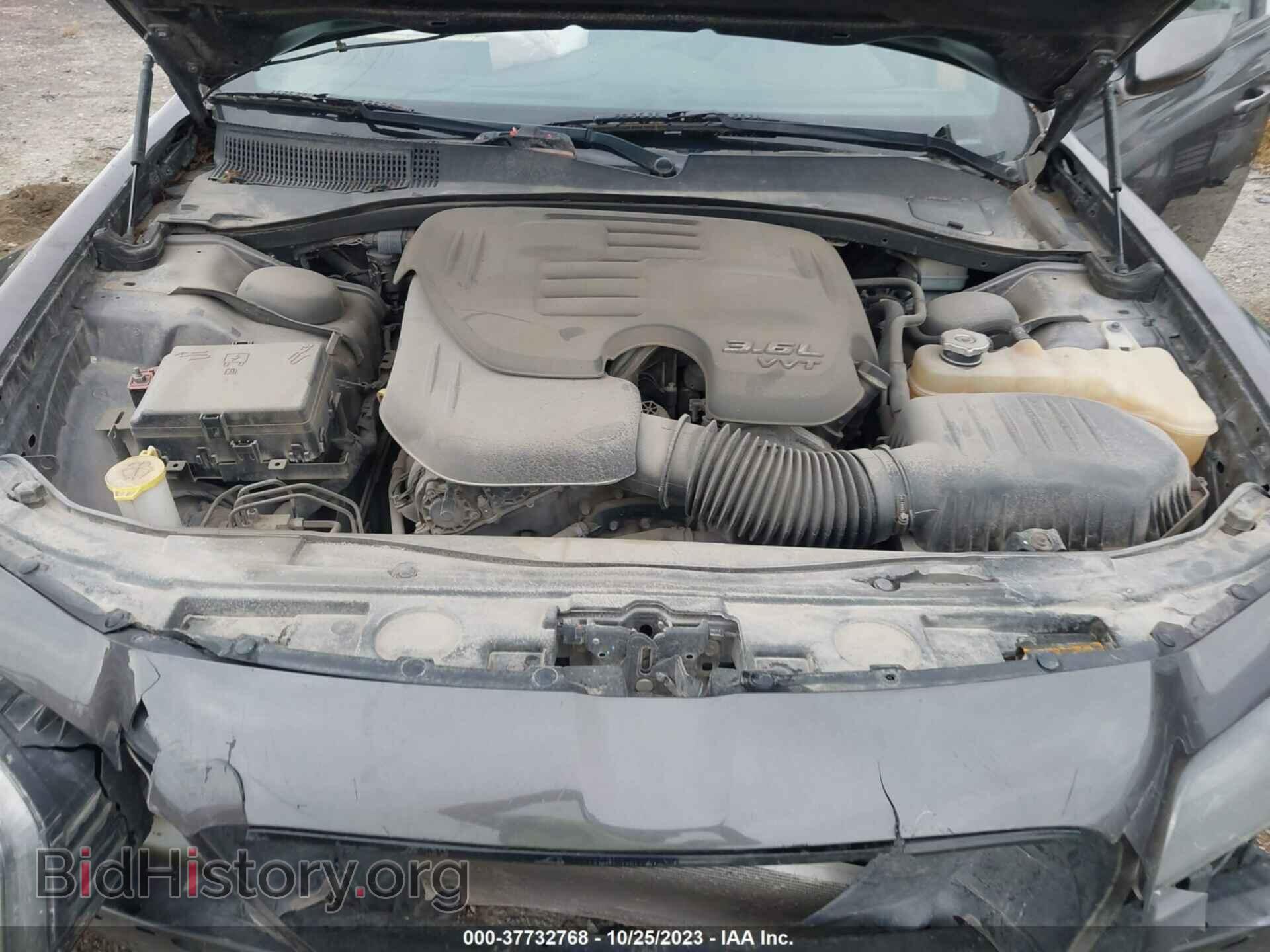 2015 CHRYSLER 300 - VIN: 2C3CCABG0FH763360 - Фото 10