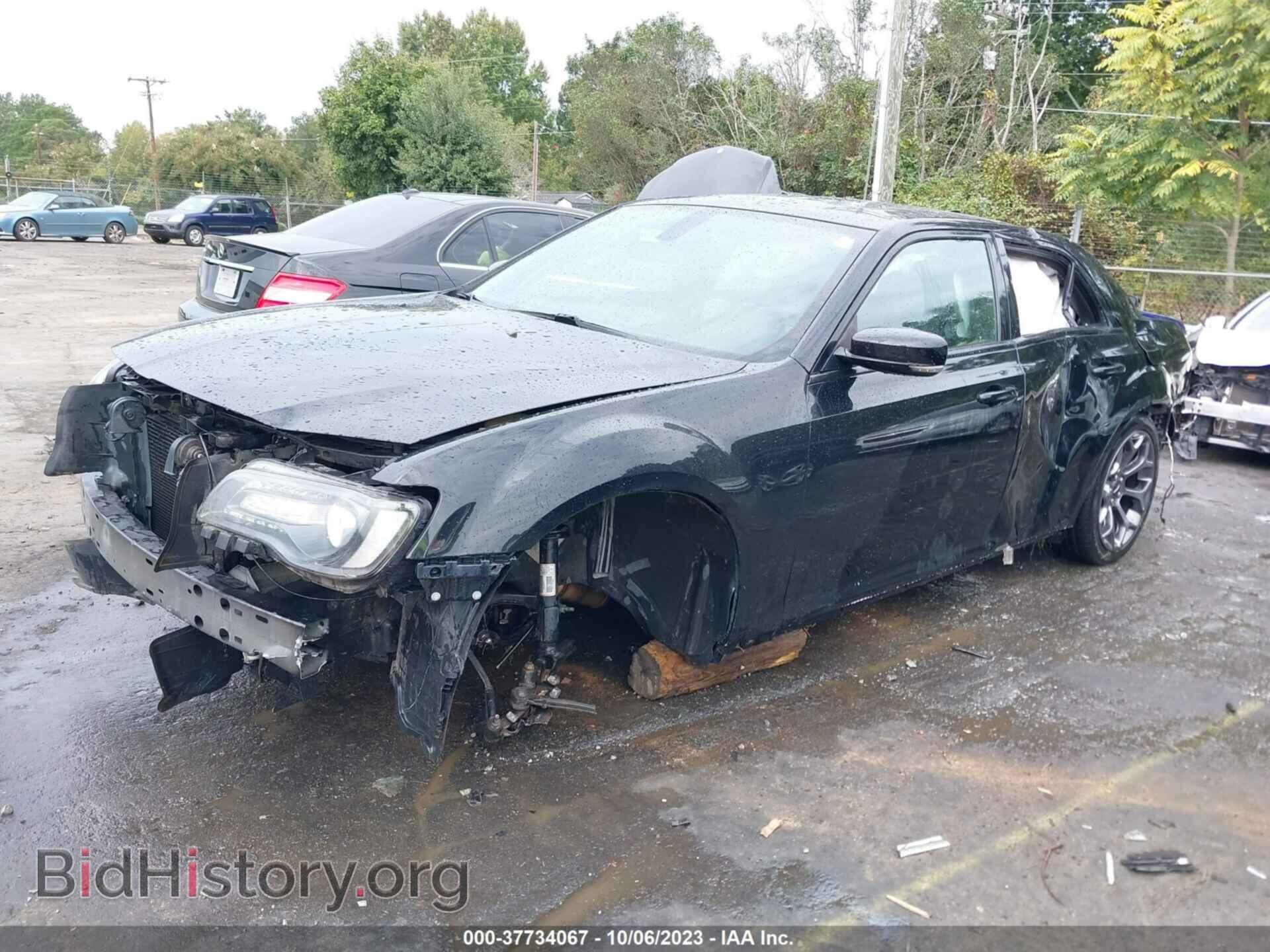 2016 CHRYSLER 300 - VIN: 2C3CCABG7GH358260 - Фото 2