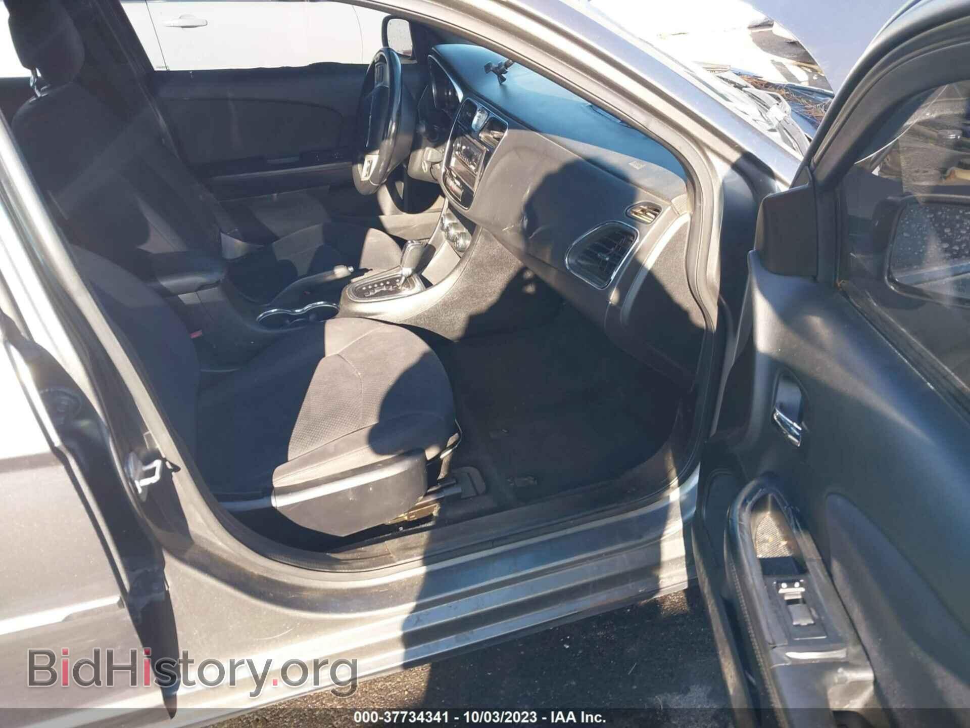 2013 CHRYSLER 200 - VIN: 1C3CCBBB1DN714070 - Фото 5