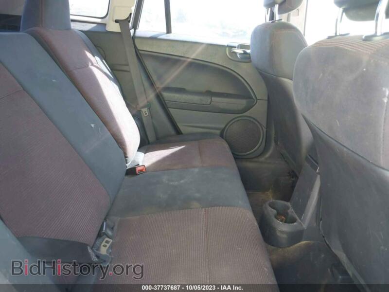 2011 Dodge CALIBER (VIN 1B3CB5HA3BD113651) — photo 8 of 11
