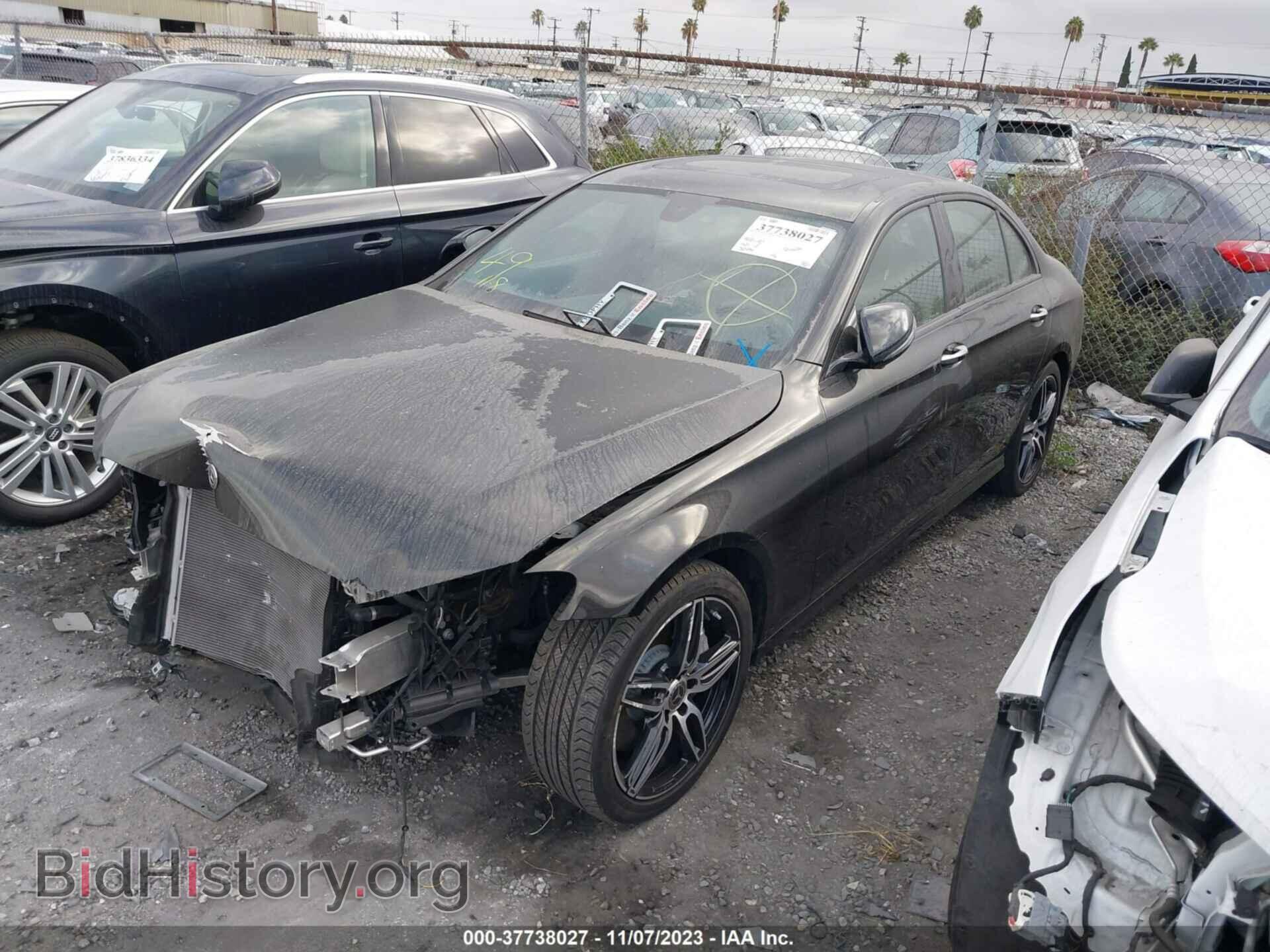 2019 MERCEDES-BENZ E-CLASS - VIN: WDDZF4JB4KA669842 - Фото 2