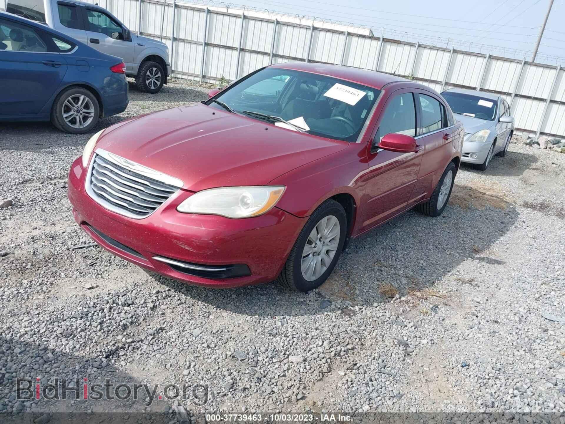 2011 CHRYSLER 200 - VIN: 1C3BC4FB3BN515732 - Фото 2