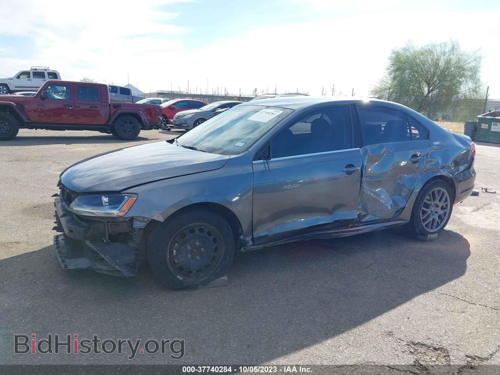 2017 VOLKSWAGEN JETTA - VIN: 3VW2B7AJ2HM404796 - Фото 2