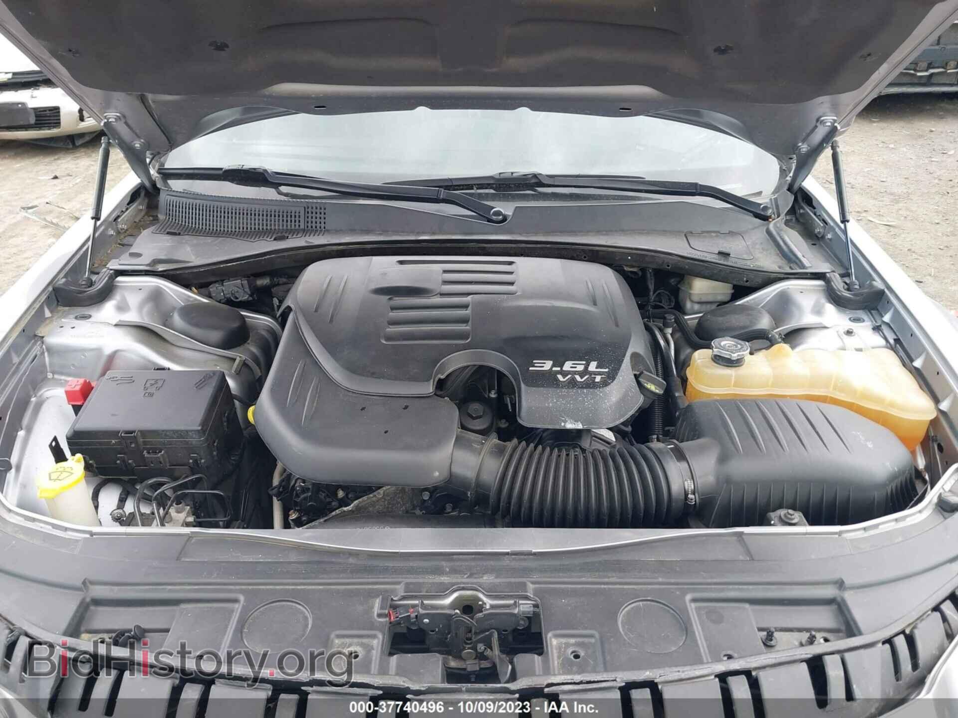 2013 CHRYSLER 300 - VIN: 2C3CCAAG2DH573140 - Фото 10