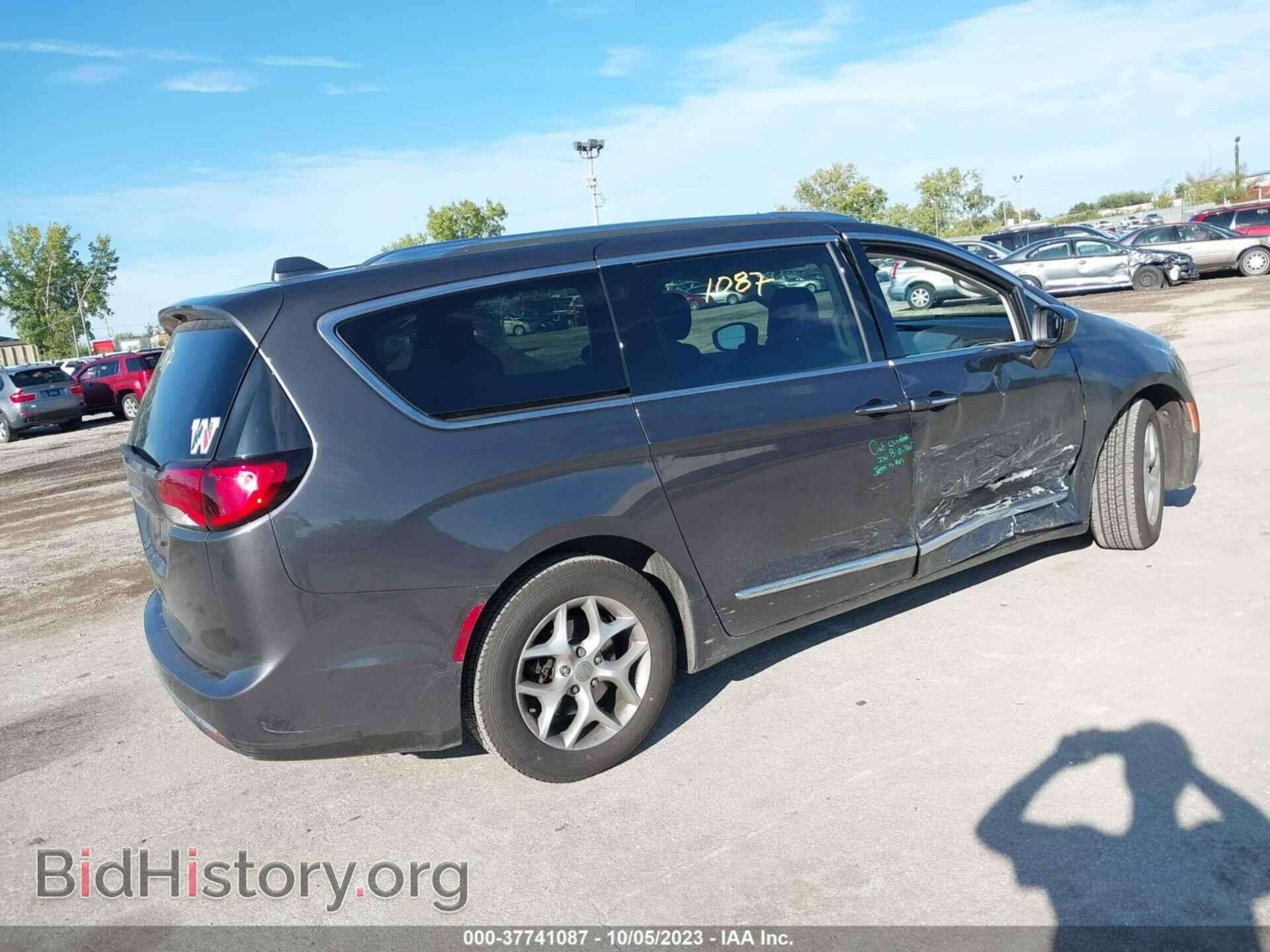 2017 CHRYSLER PACIFICA - VIN: 2C4RC1EG5HR648204 - Фото 4