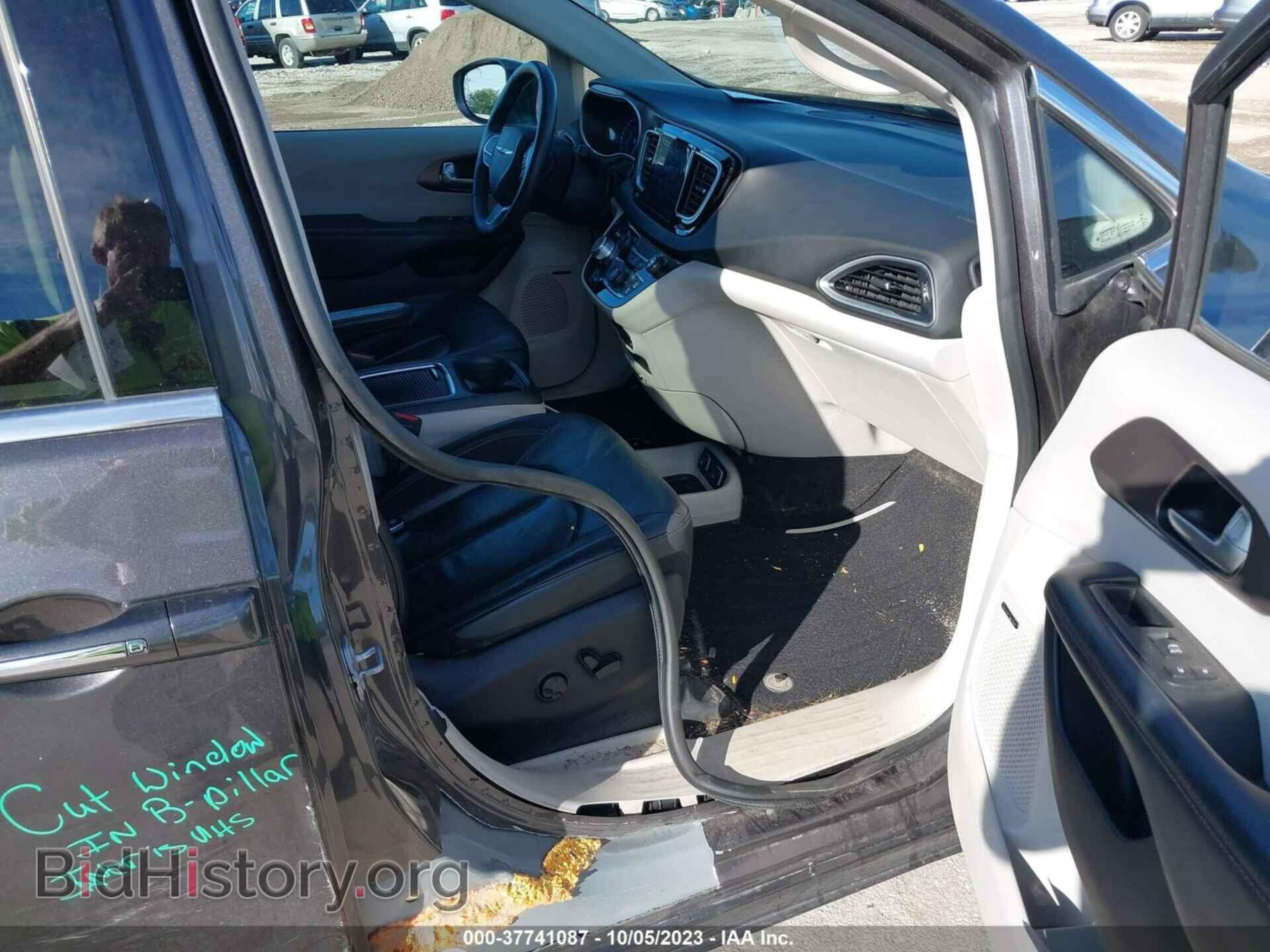 2017 CHRYSLER PACIFICA - VIN: 2C4RC1EG5HR648204 - Фото 5