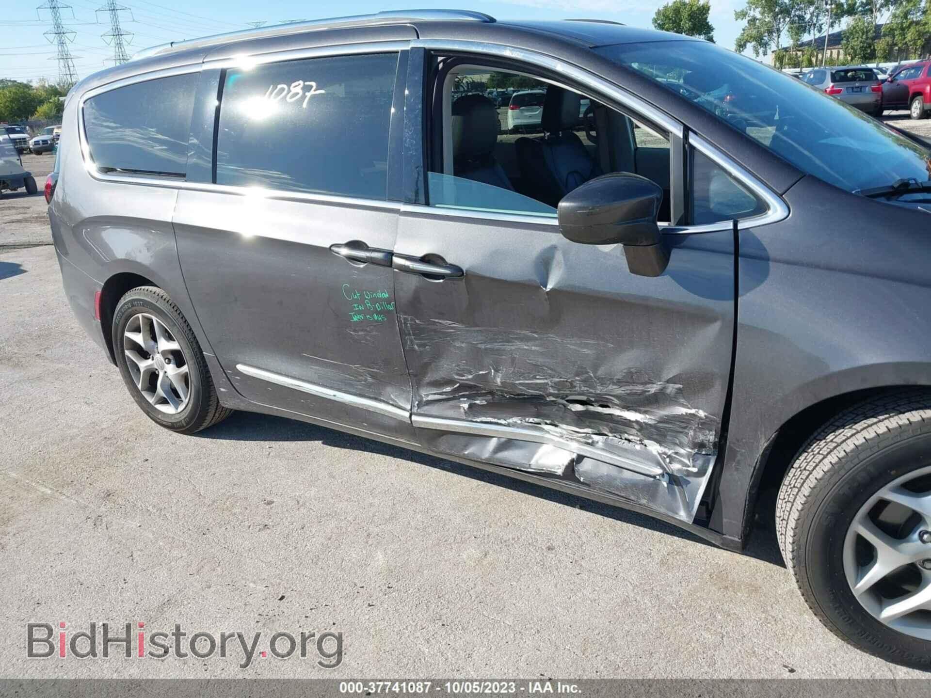 2017 CHRYSLER PACIFICA - VIN: 2C4RC1EG5HR648204 - Фото 6