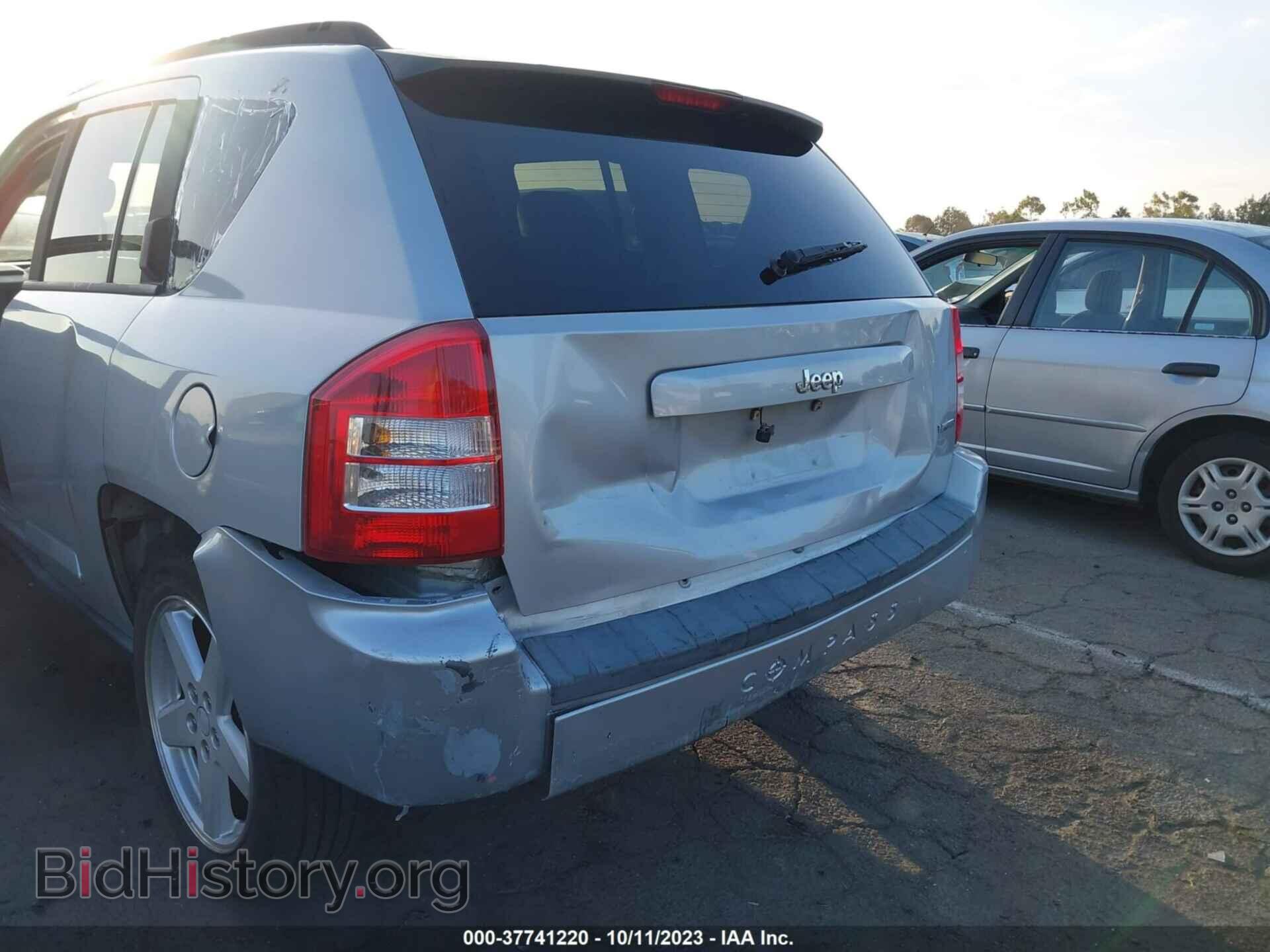 2007 JEEP COMPASS - VIN: 1J8FT57W87D192594 - Фото 6
