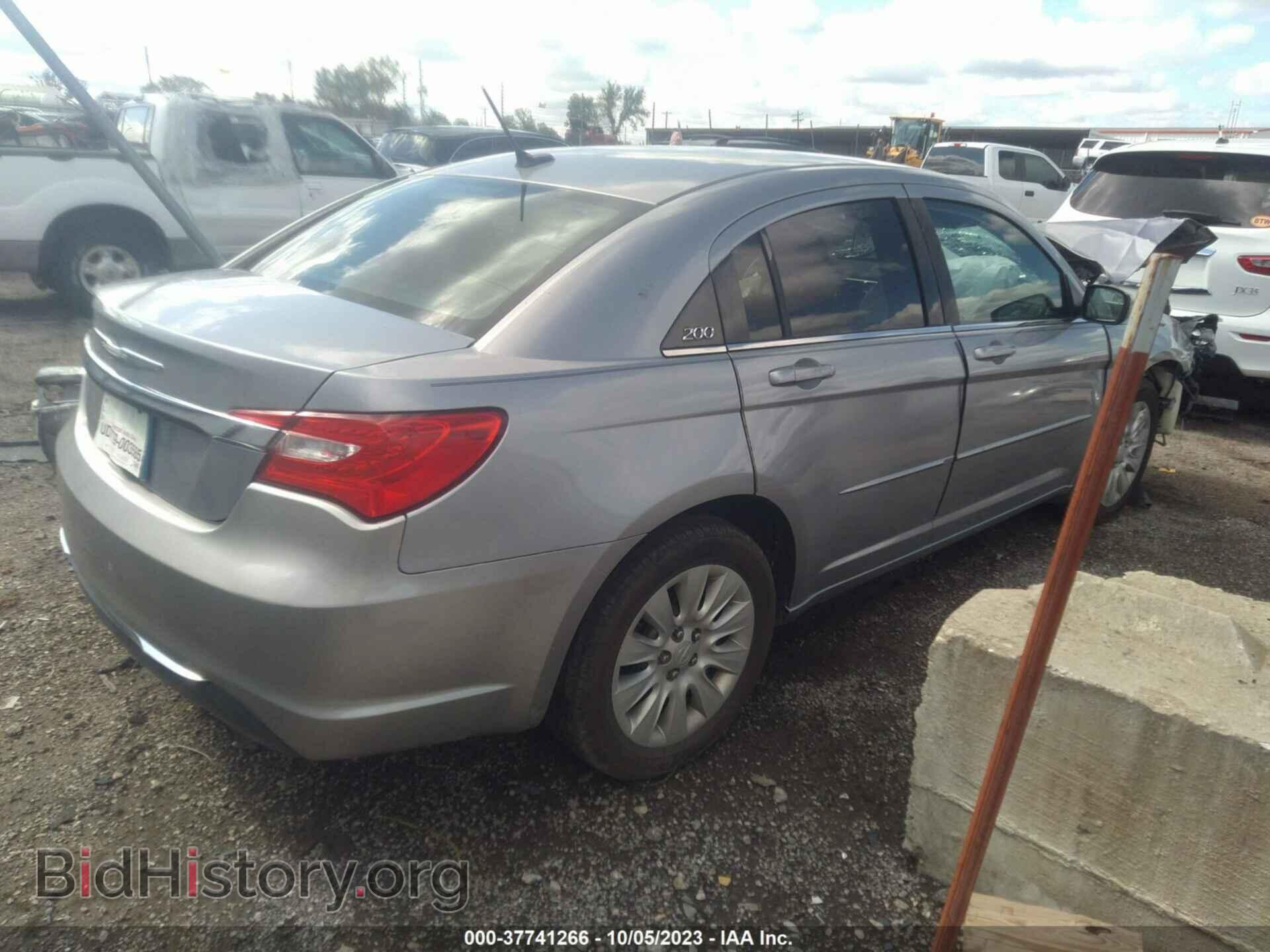 2013 CHRYSLER 200 - VIN: 1C3CCBAB5DN589866 - Фото 4