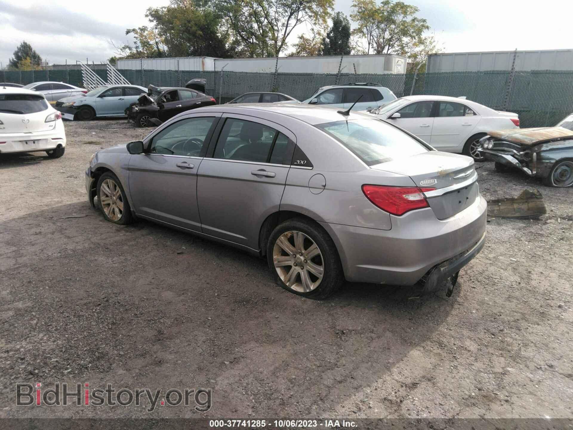 2013 CHRYSLER 200 - VIN: 1C3CCBBB9DN618302 - Фото 3