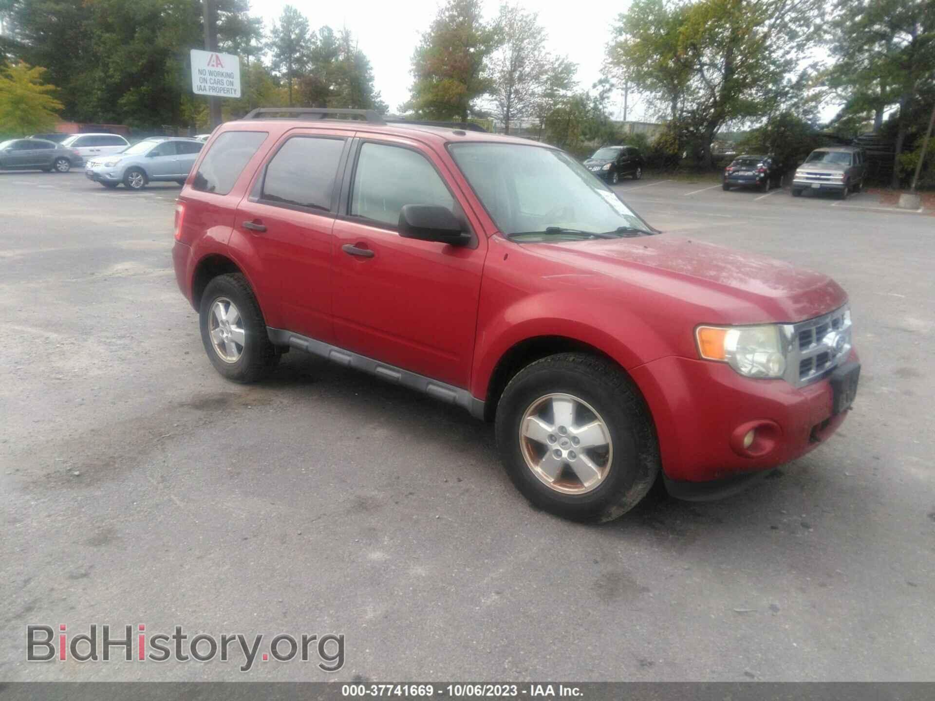 Фотография 1FMCU0D72BKA79375 - FORD ESCAPE 2011