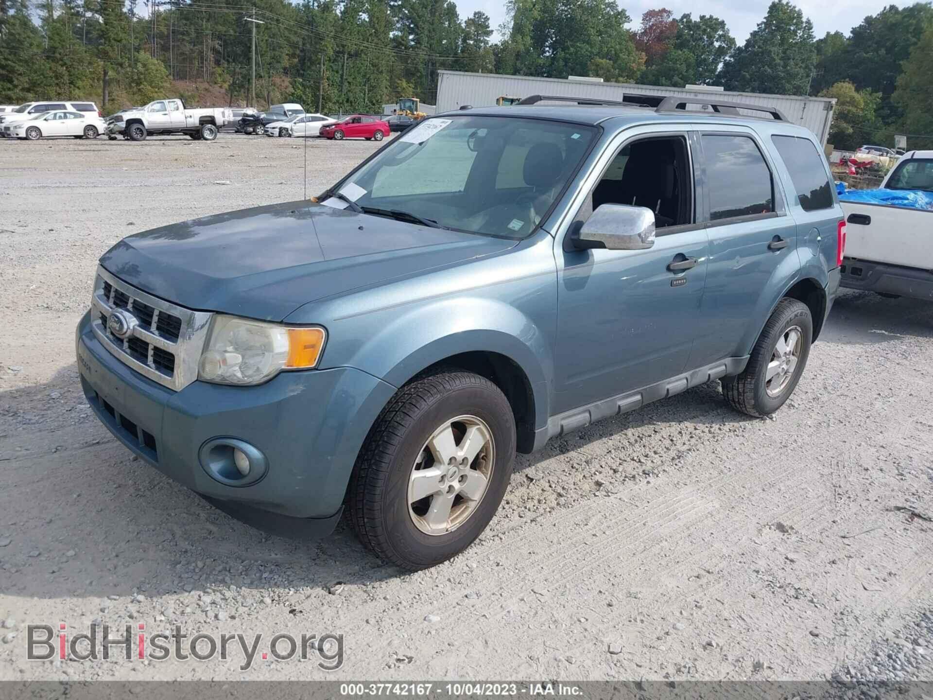 2011 FORD ESCAPE - VIN: 1FMCU0D78BKB71879 - Фото 2