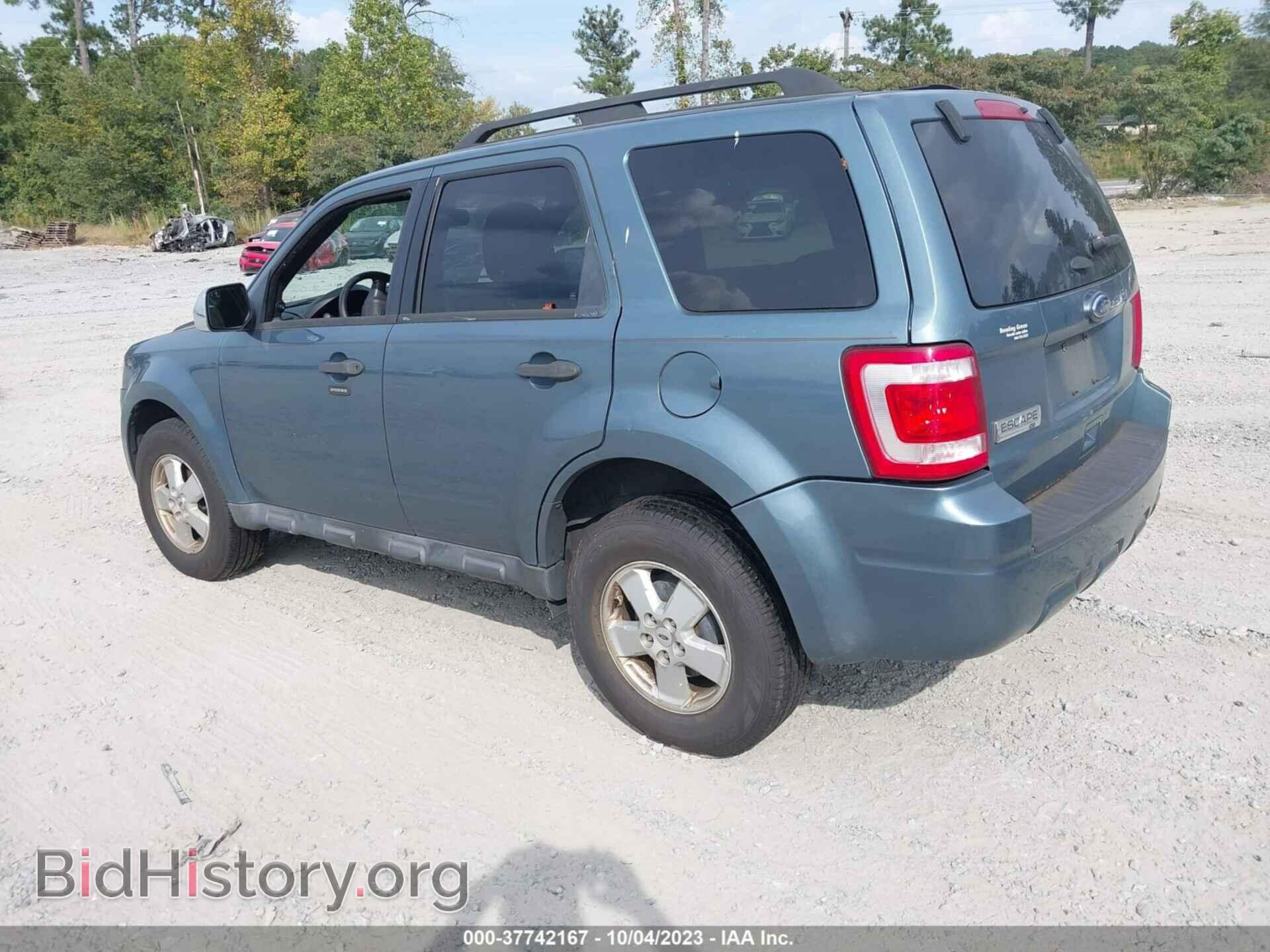 2011 FORD ESCAPE - VIN: 1FMCU0D78BKB71879 - Фото 3