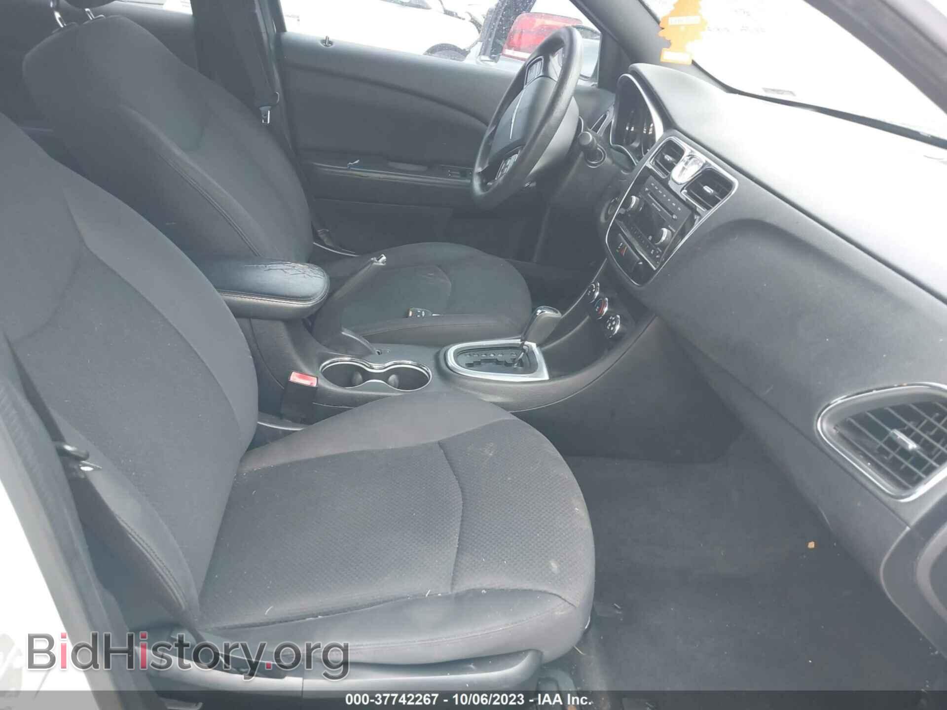 2014 CHRYSLER 200 - VIN: 1C3CCBAB8EN211140 - Фото 5