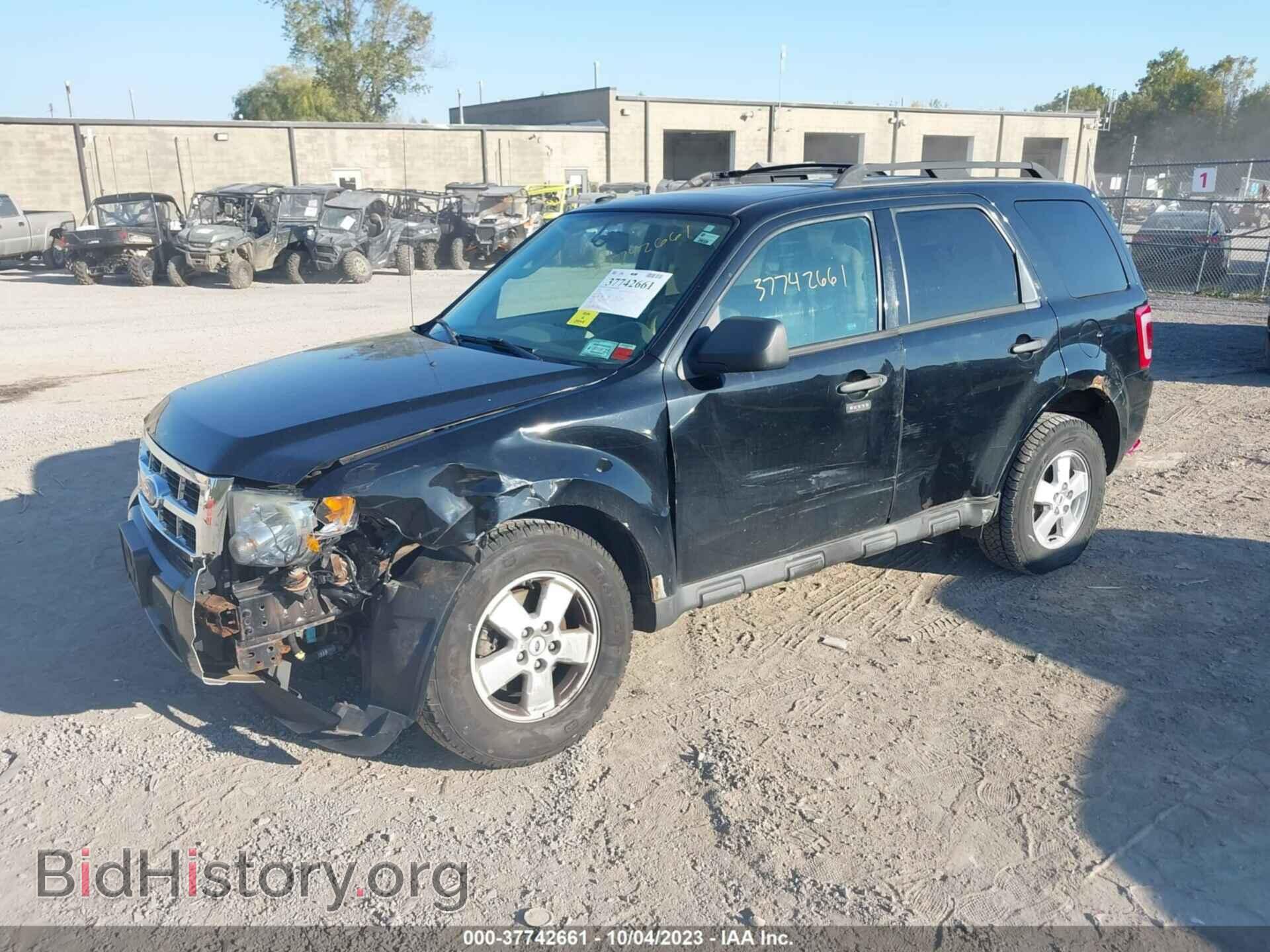 2010 FORD ESCAPE - VIN: 1FMCU9D70AKC66035 - Фото 2