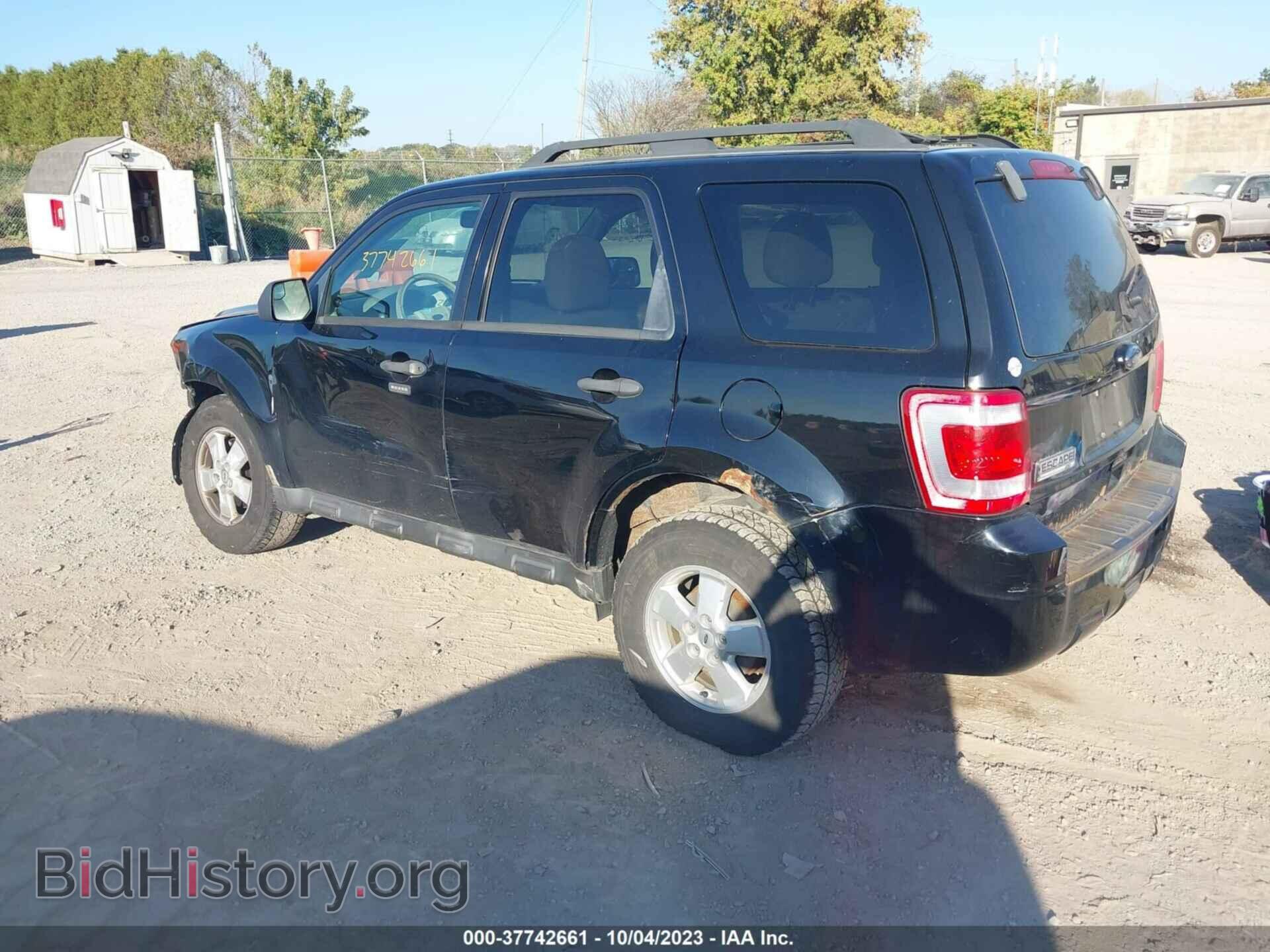 2010 FORD ESCAPE - VIN: 1FMCU9D70AKC66035 - Фото 3