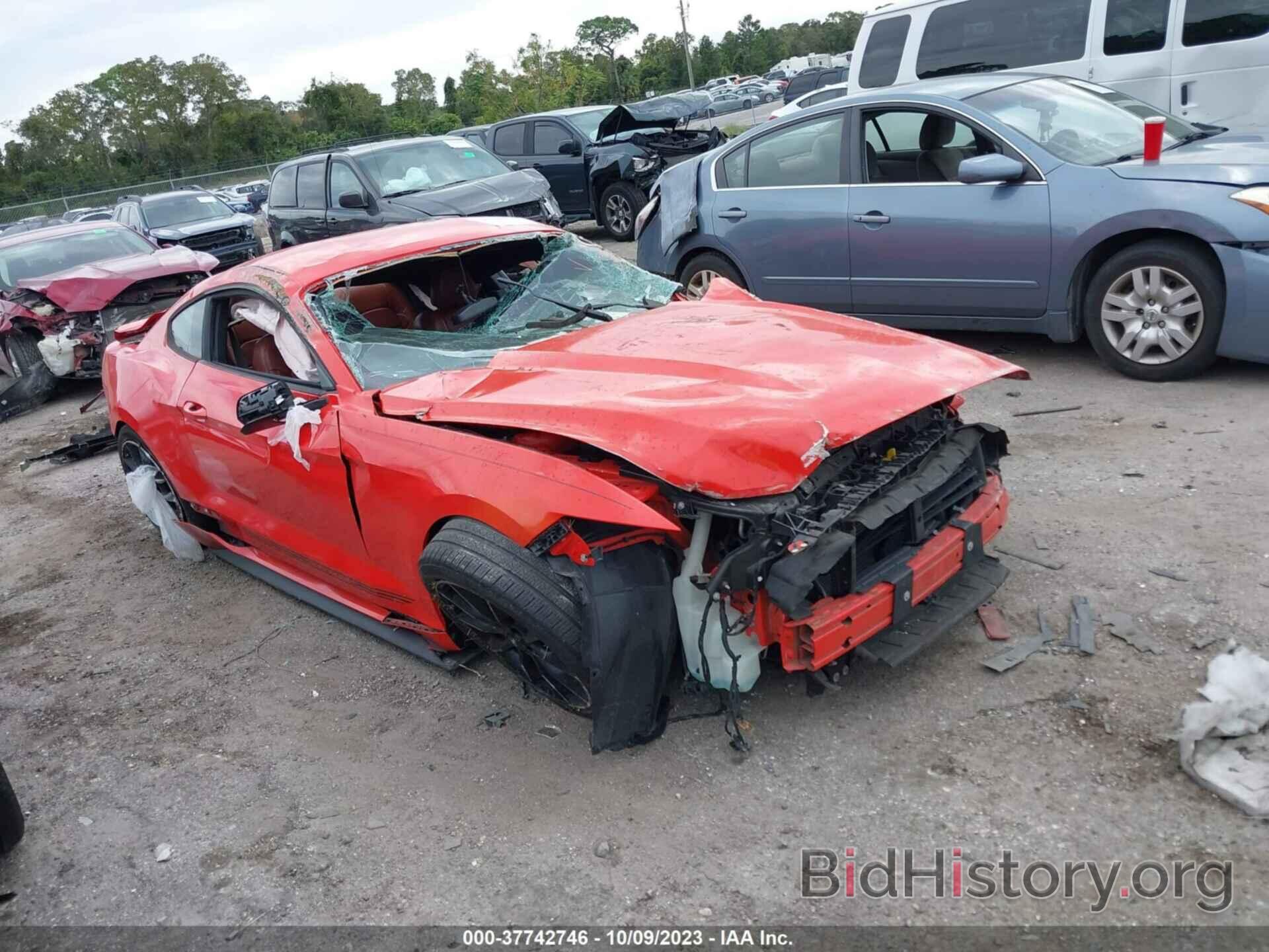 Photo 1FA6P8TH1F5423712 - FORD MUSTANG 2015