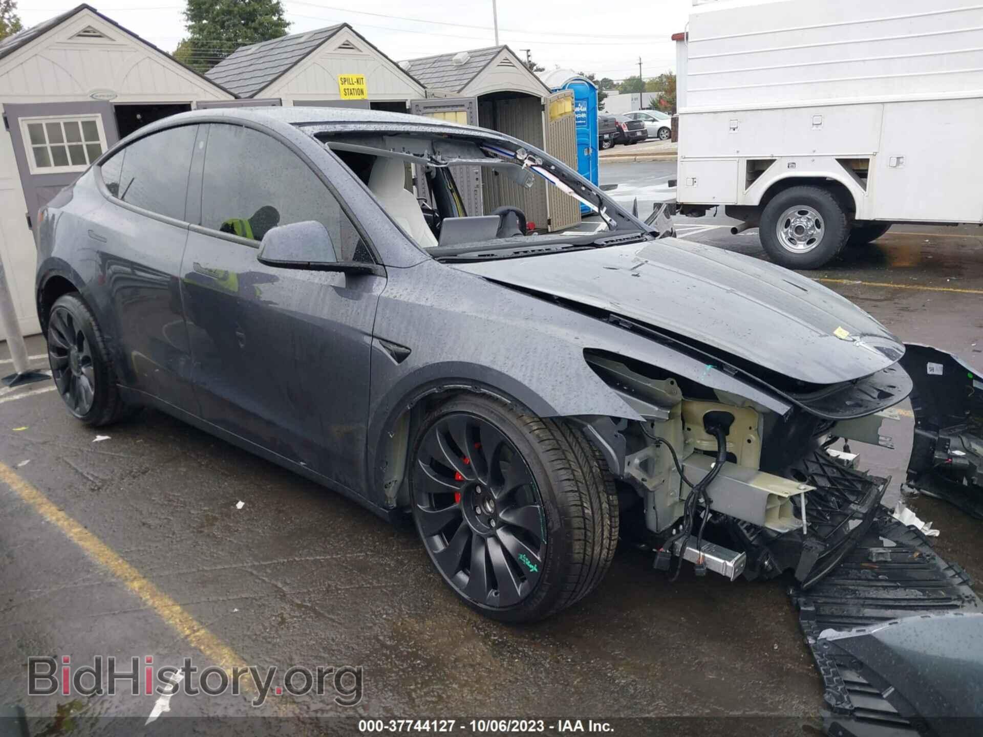 Фотография 7SAYGDEF5PF751483 - TESLA MODEL Y 2023