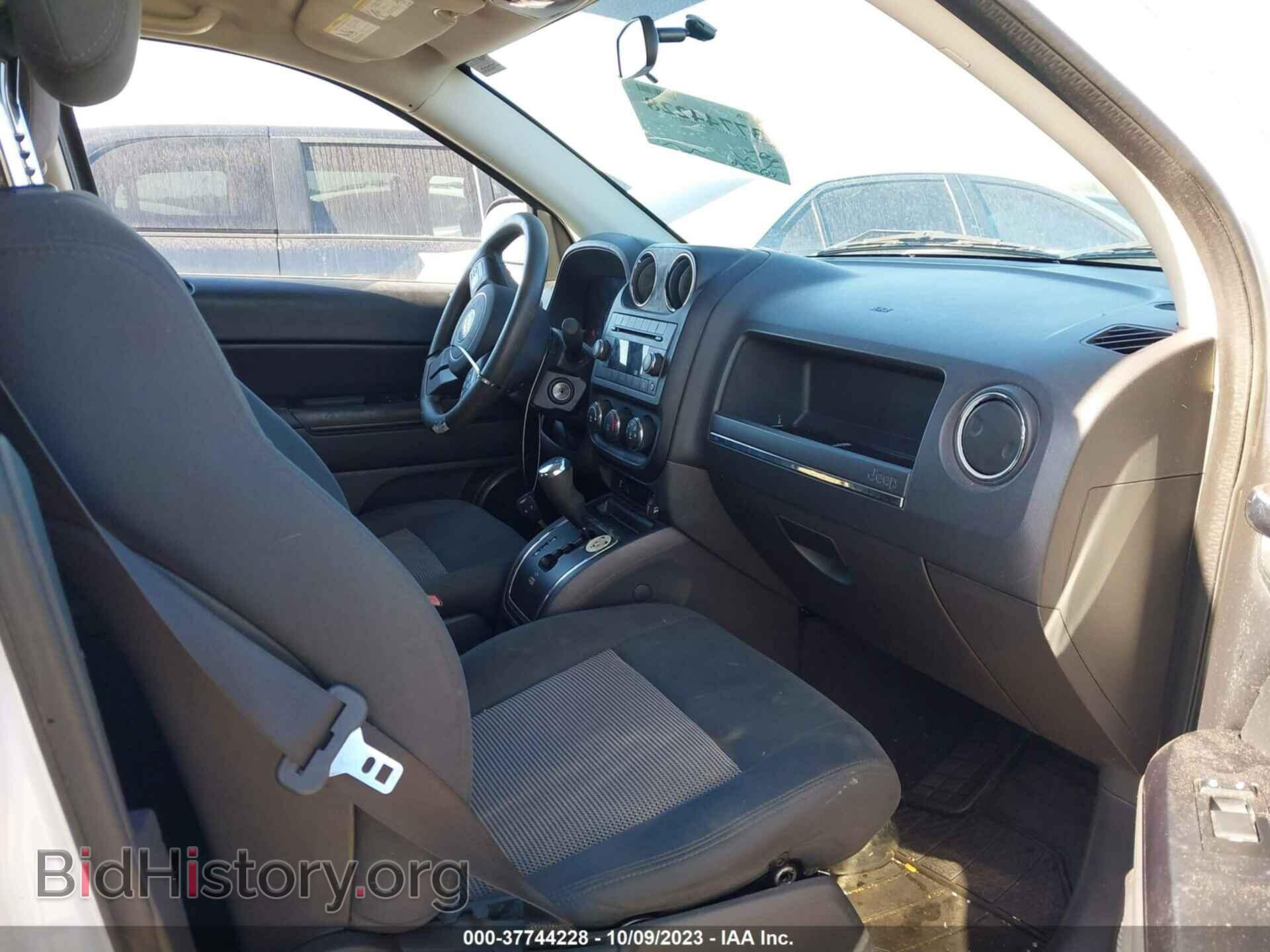 2012 JEEP COMPASS - VIN: 1C4NJCBA1CD504158 - Фото 5