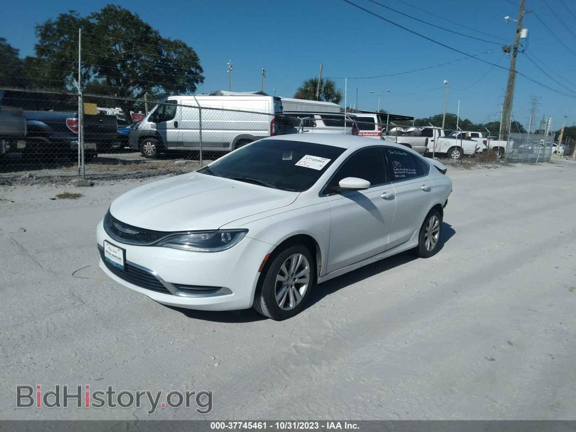 2015 CHRYSLER 200 - VIN: 1C3CCCAB7FN714116 - Фото 2