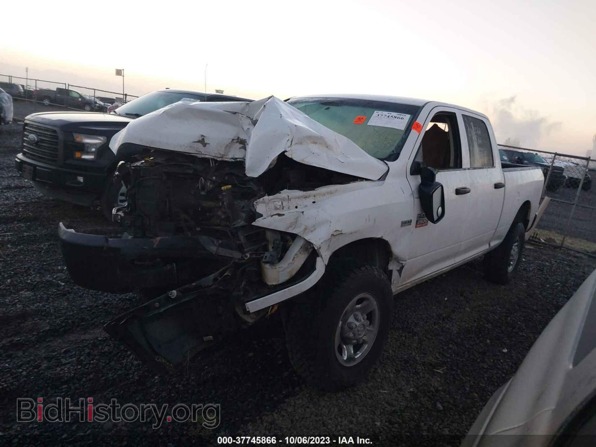 2012 RAM 2500 - VIN: 3C6TD5CT6CG180693 - Фото 2