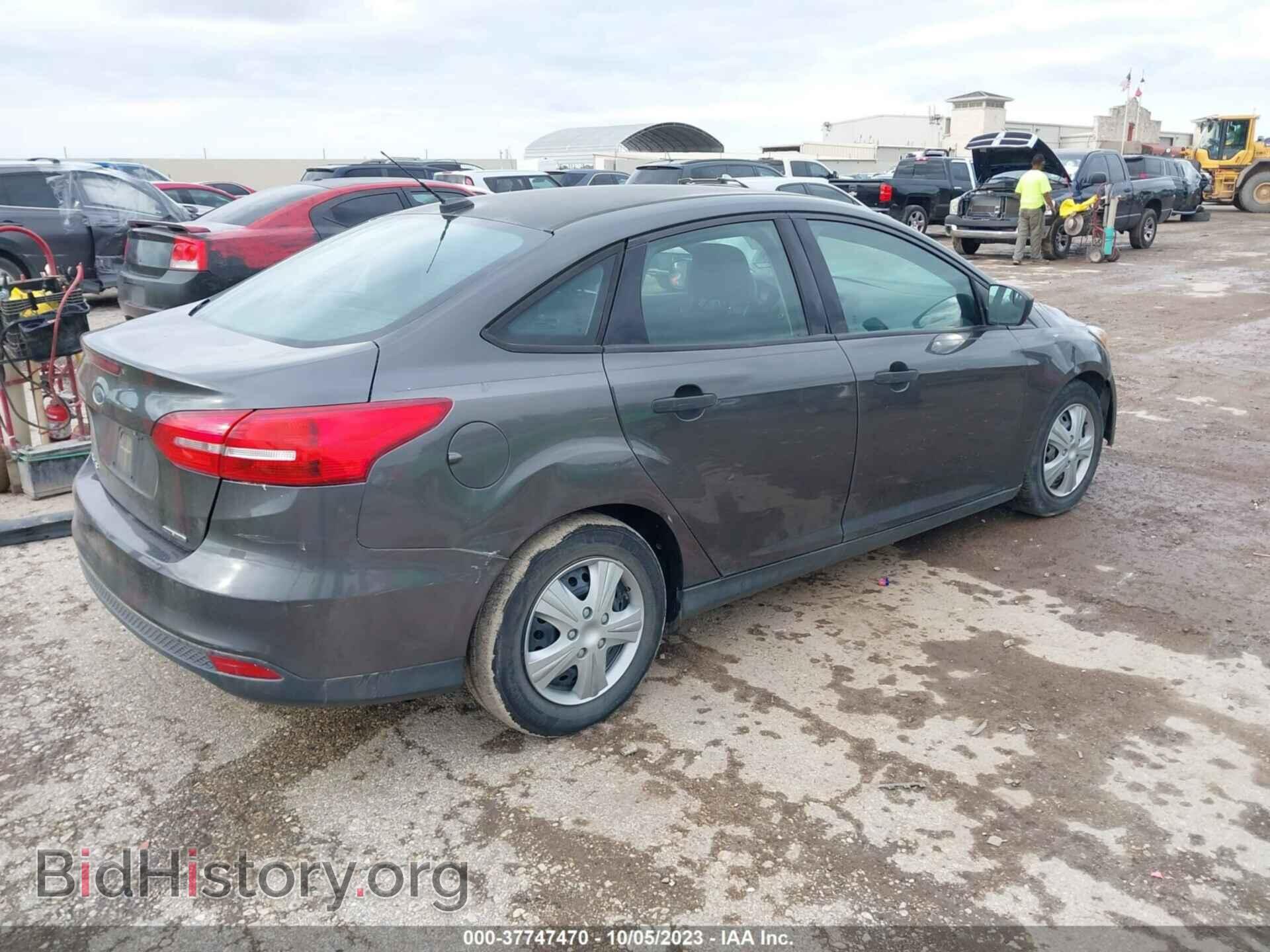 2015 FORD FOCUS - VIN: 1FADP3E24FL219856 - Photo 4