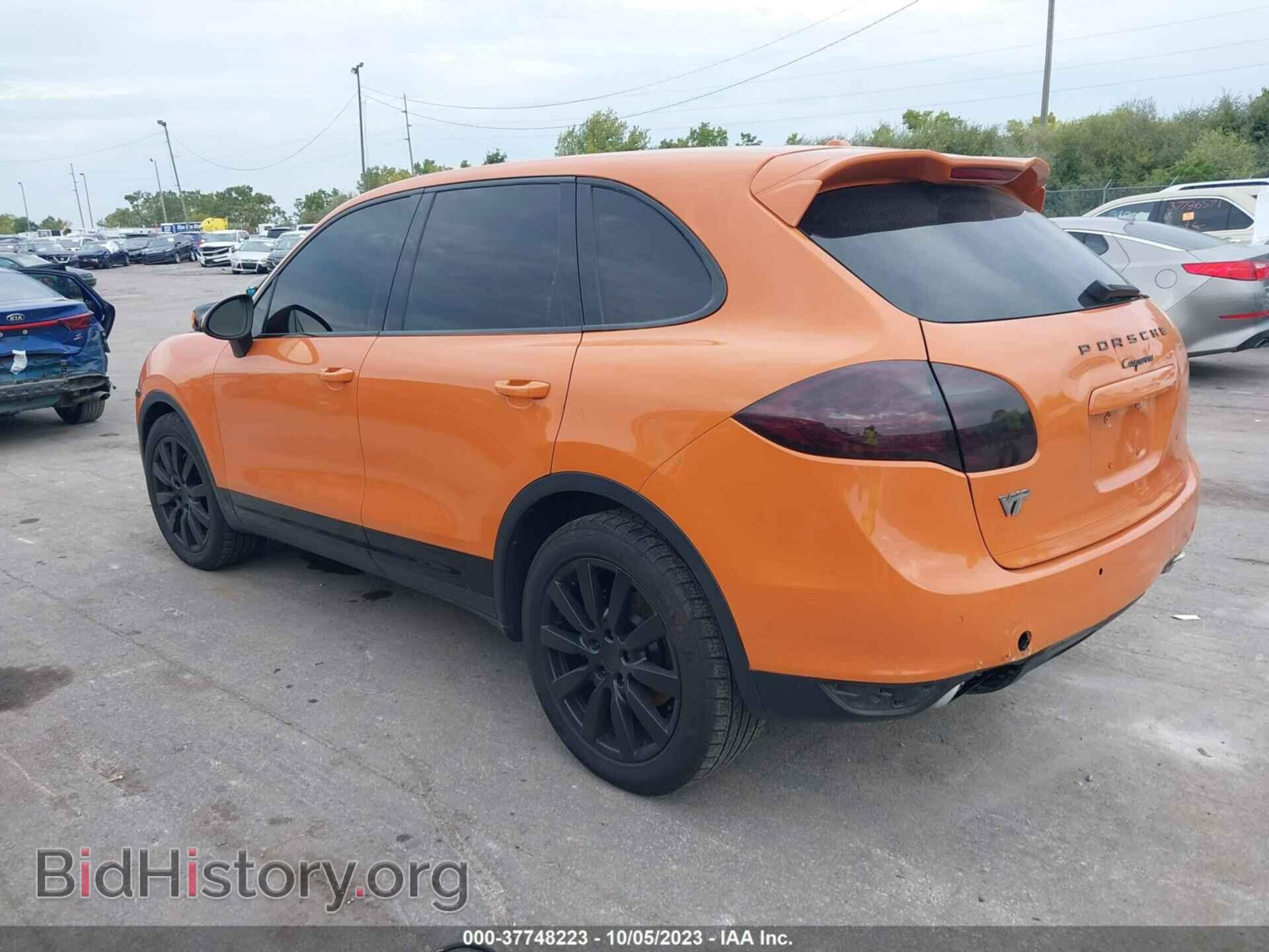 2011 PORSCHE CAYENNE - VIN: WP1AA2A23BLA07036 - Фото 3