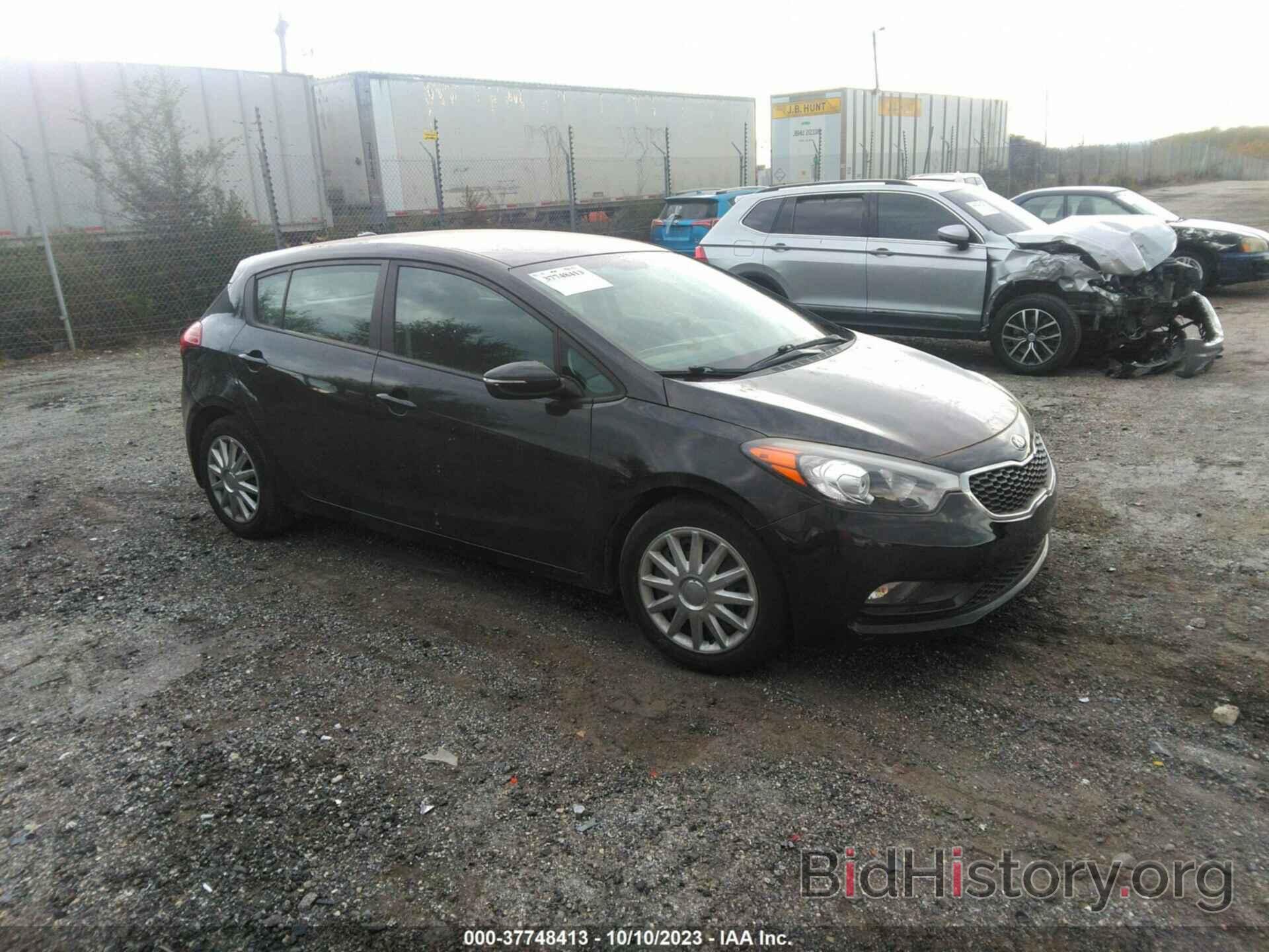 Photo KNAFK5A83G5630630 - KIA FORTE 5-DOOR 2016