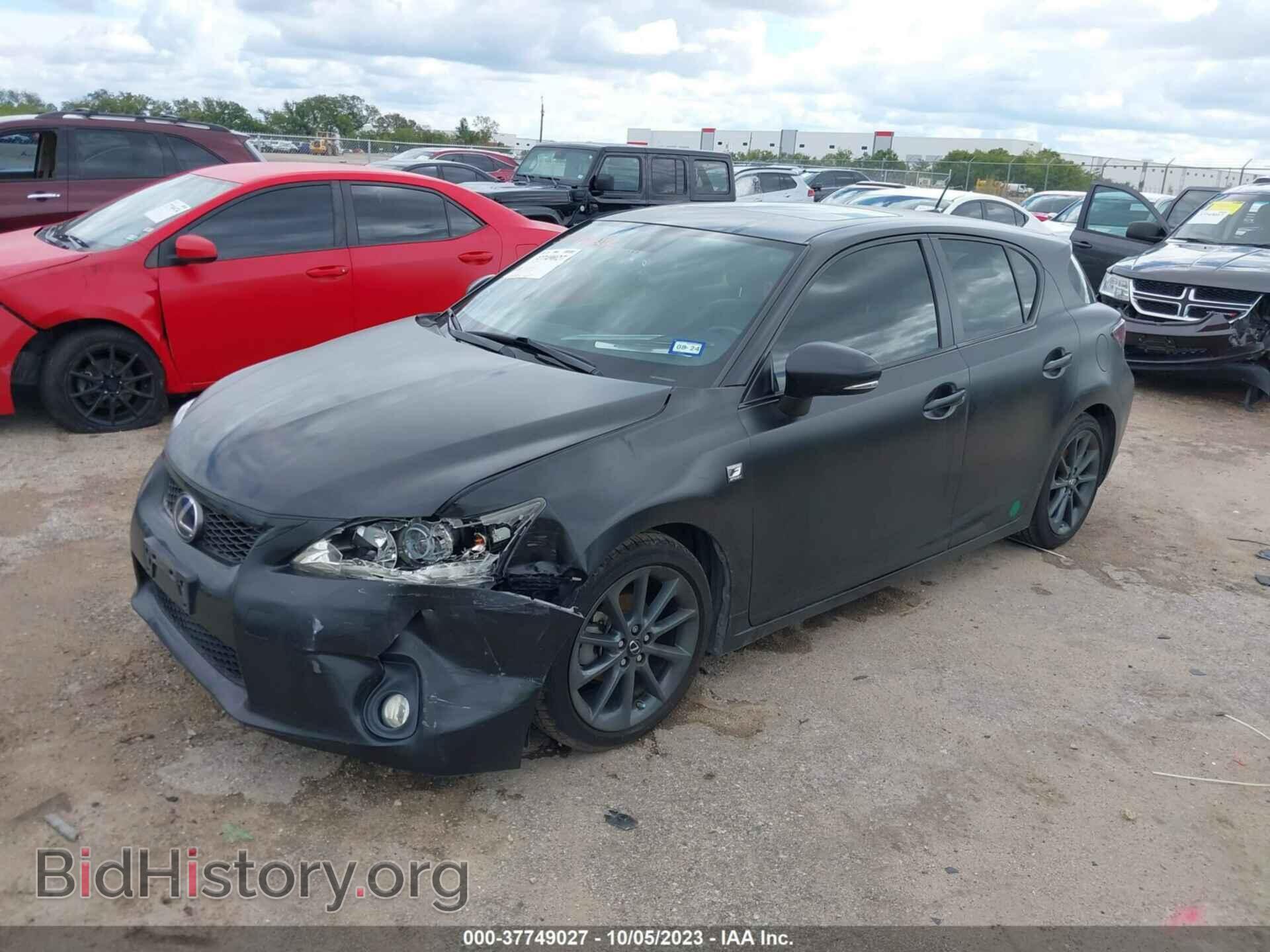 2012 LEXUS CT 200H - VIN: JTHKD5BH1C2119227 - Photo 2