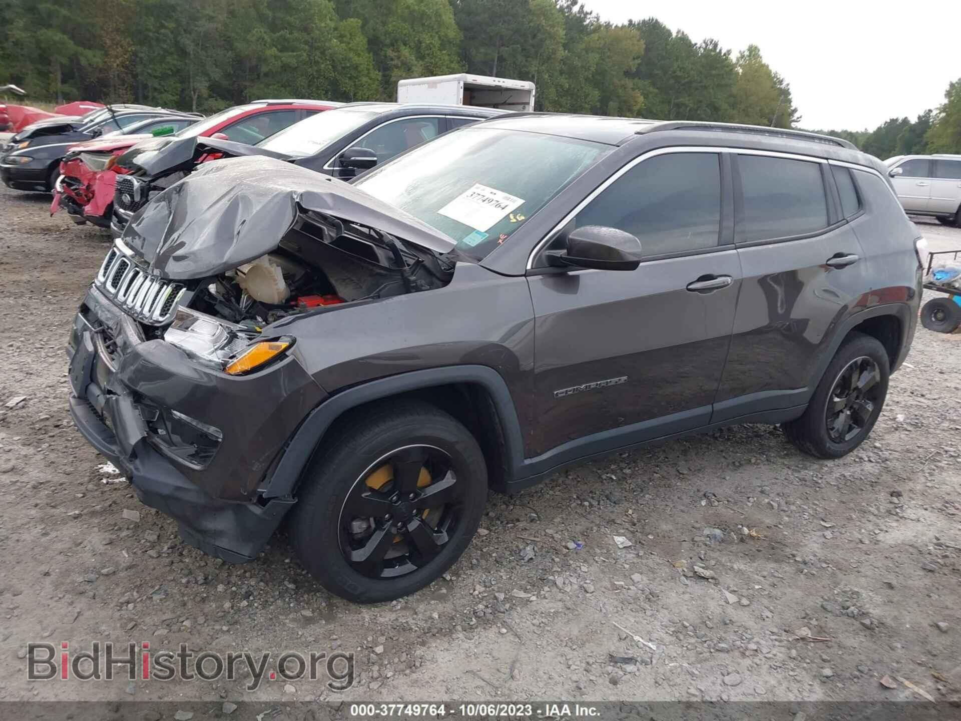 2019 JEEP COMPASS - VIN: 3C4NJDBB1KT652947 - Фото 2