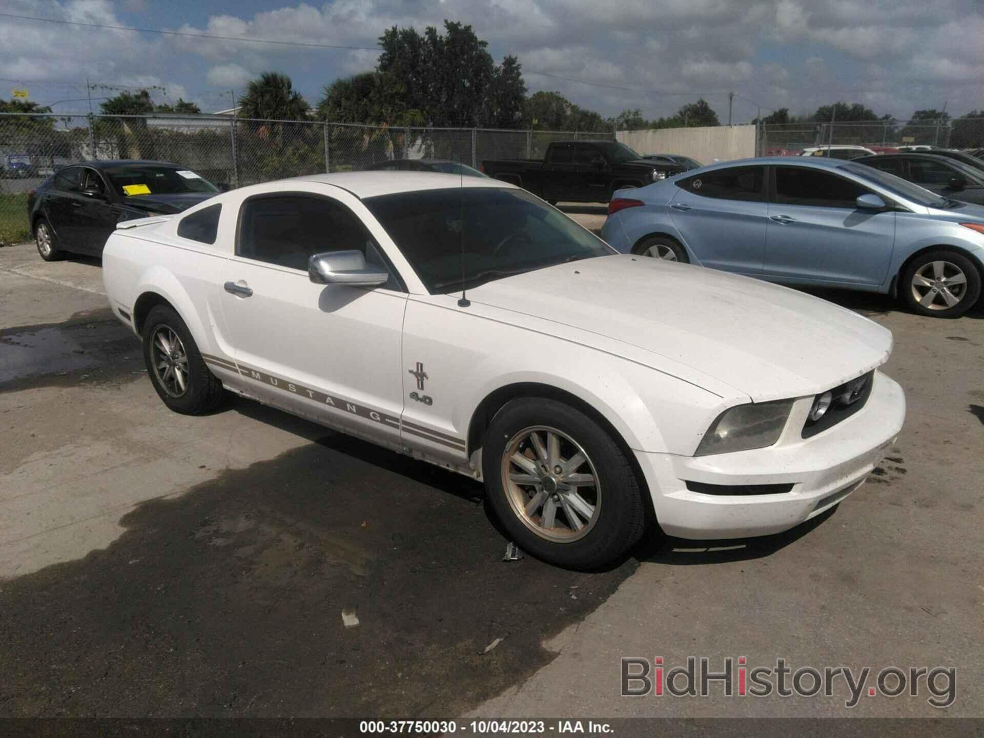 Photo 1ZVFT80NX75320593 - FORD MUSTANG 2007