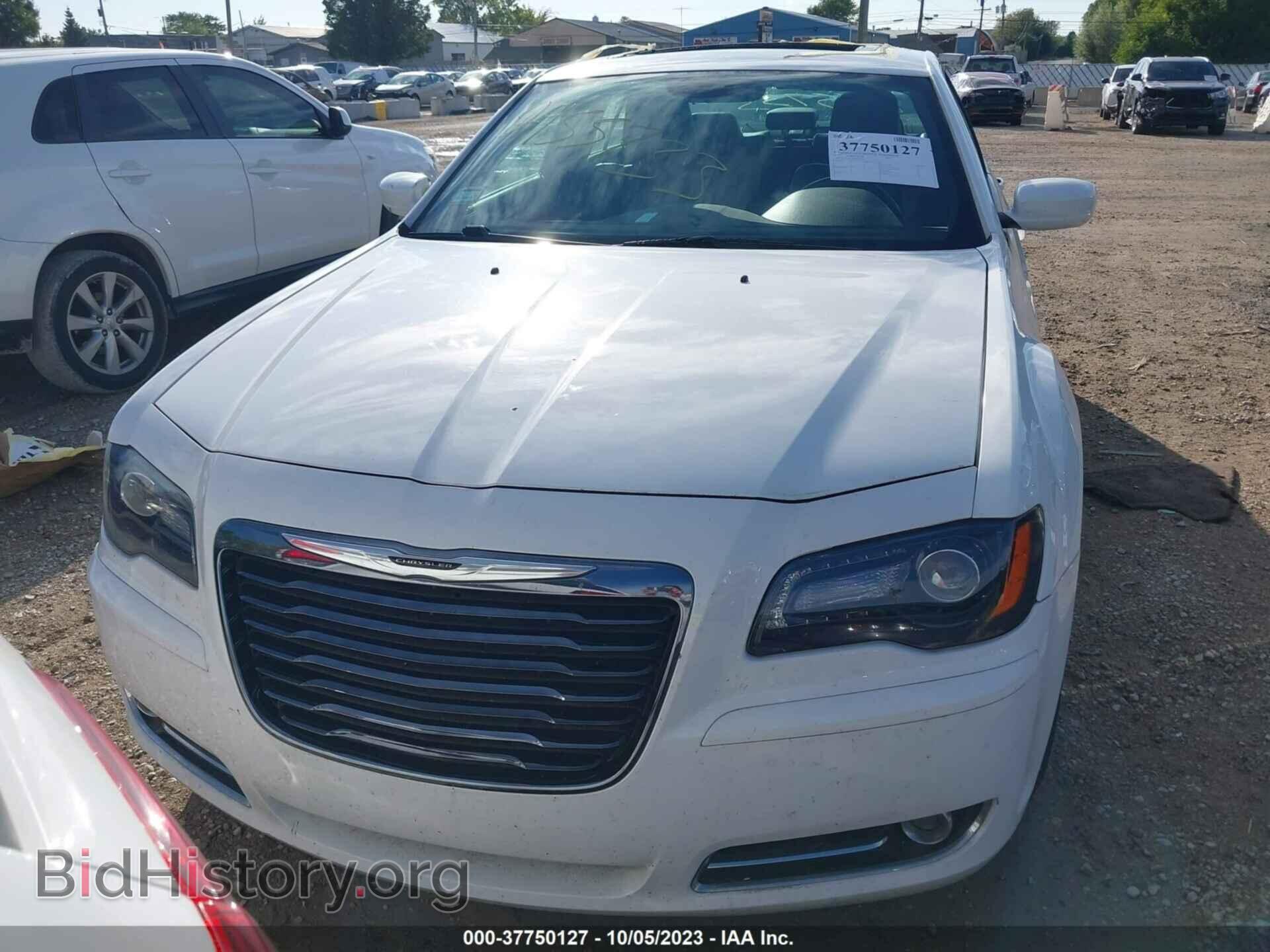 2014 CHRYSLER 300 - VIN: 2C3CCAGGXEH297976 - Фото 13