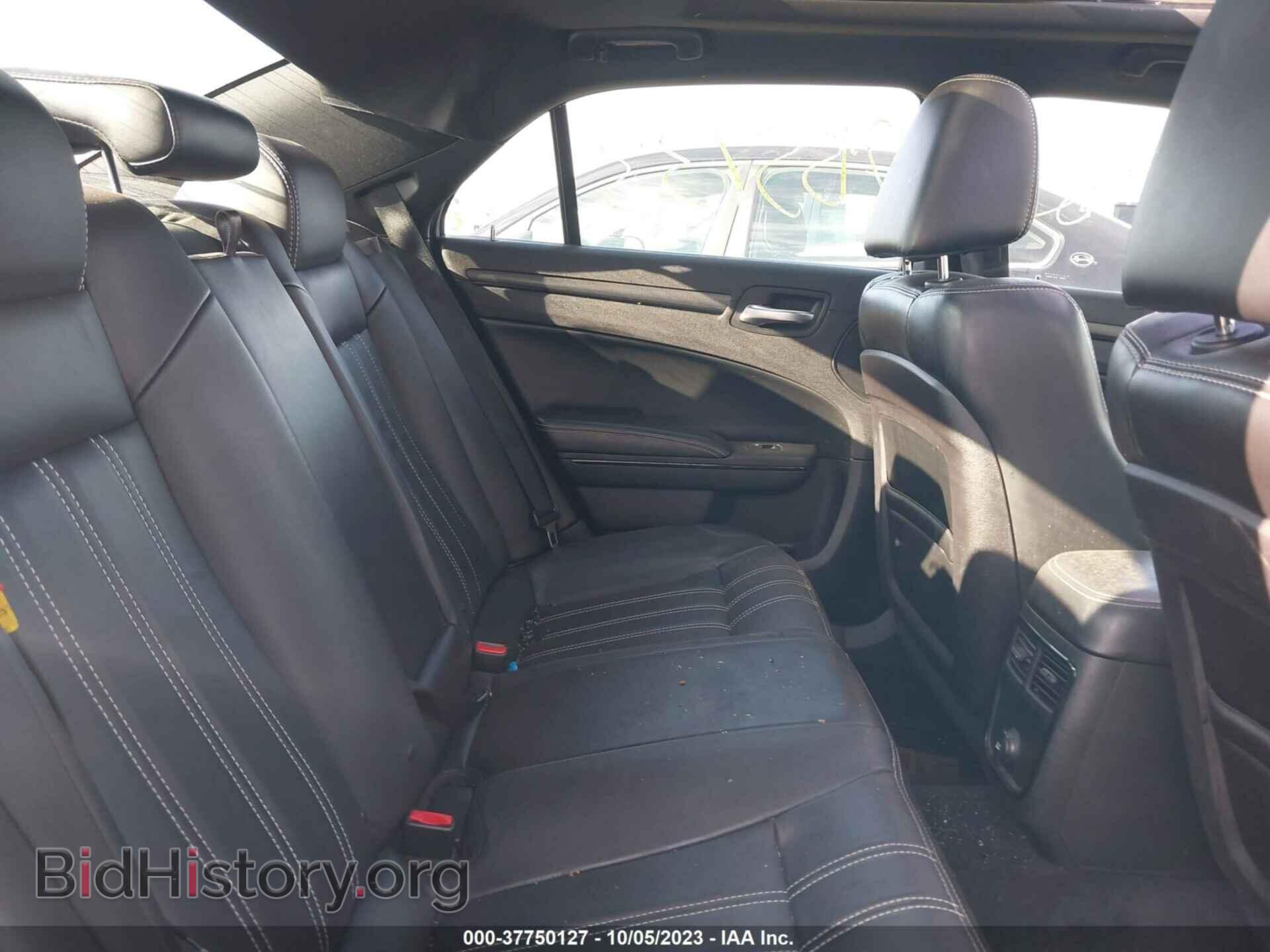2014 CHRYSLER 300 - VIN: 2C3CCAGGXEH297976 - Фото 8