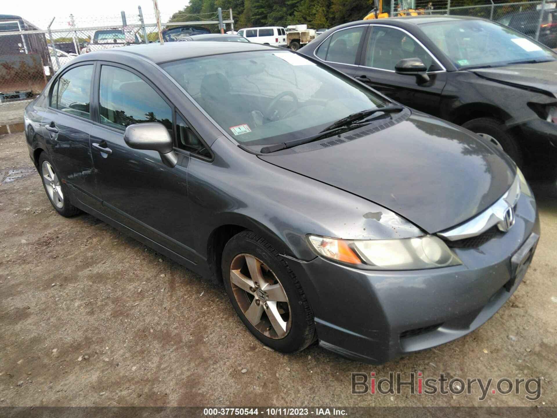 Photo 2HGFA1F63BH523666 - HONDA CIVIC SDN 2011