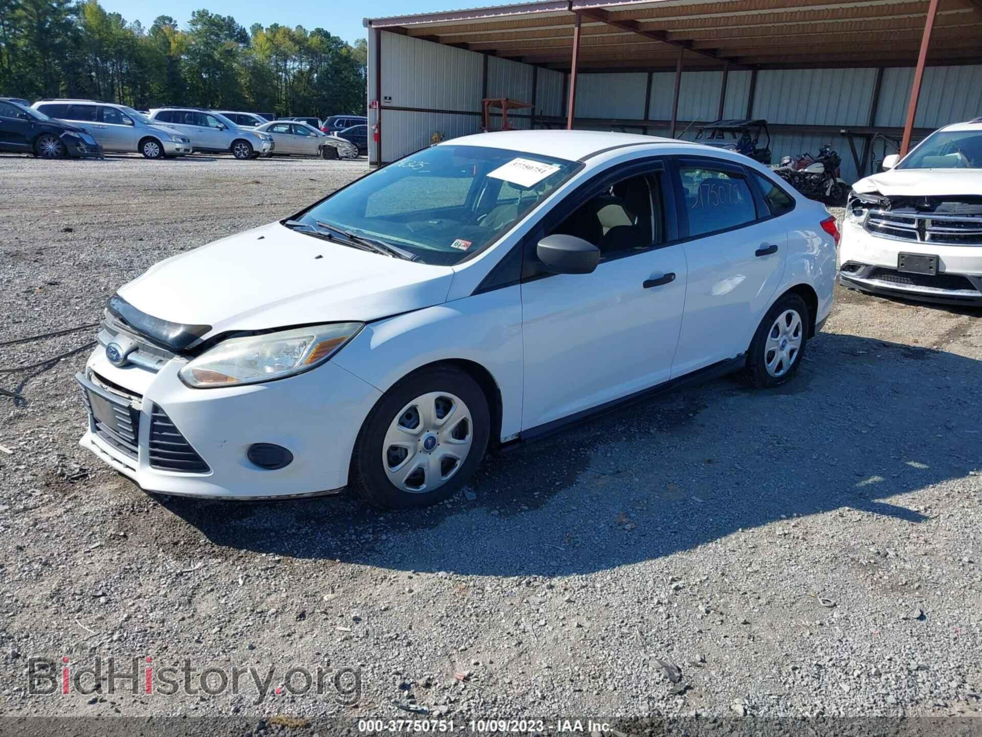 2012 FORD FOCUS - VIN: 1FAHP3E22CL126749 - Фото 2