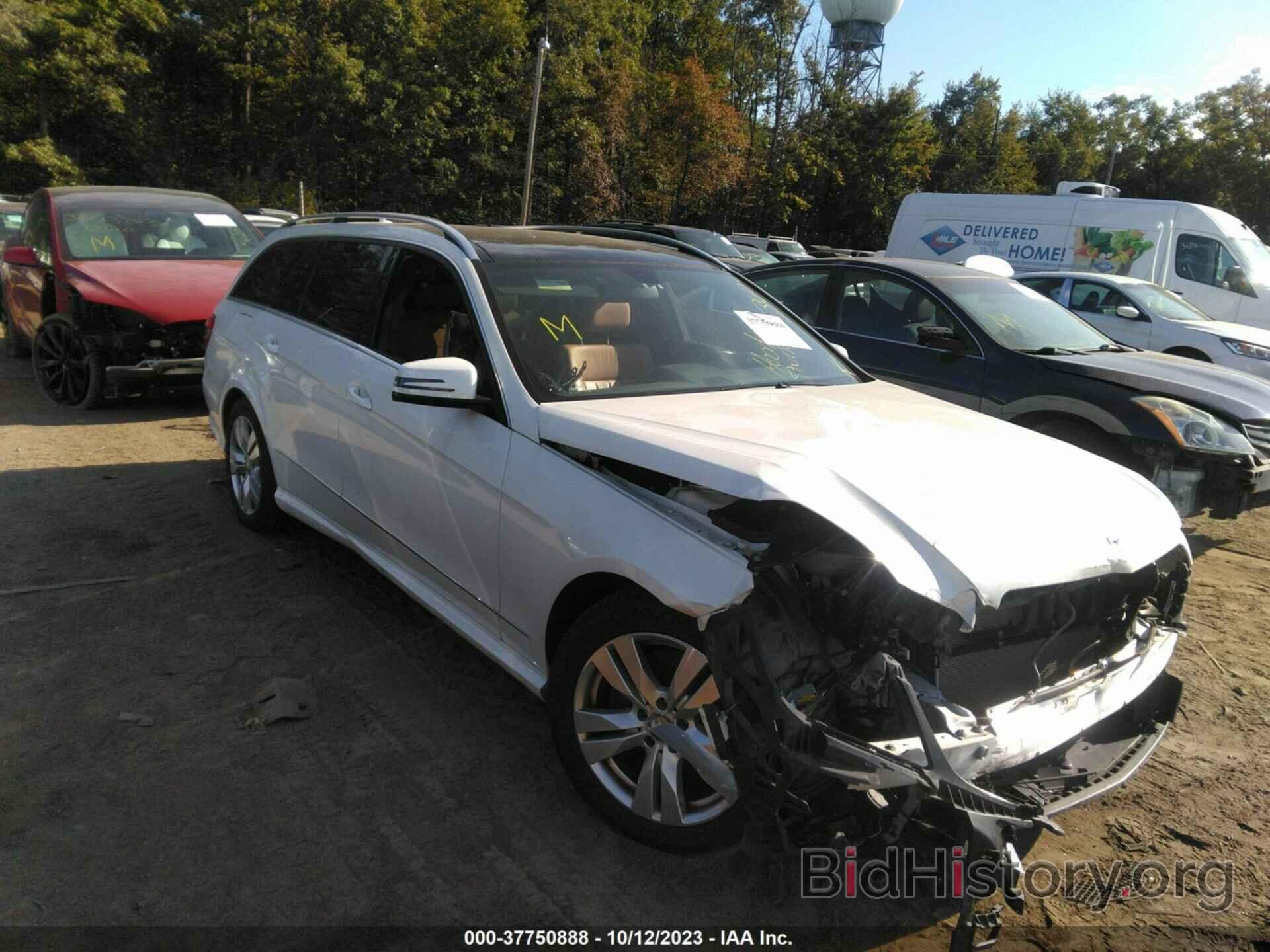 Photo WDDHH8HB6BA474960 - MERCEDES-BENZ E-CLASS 2011