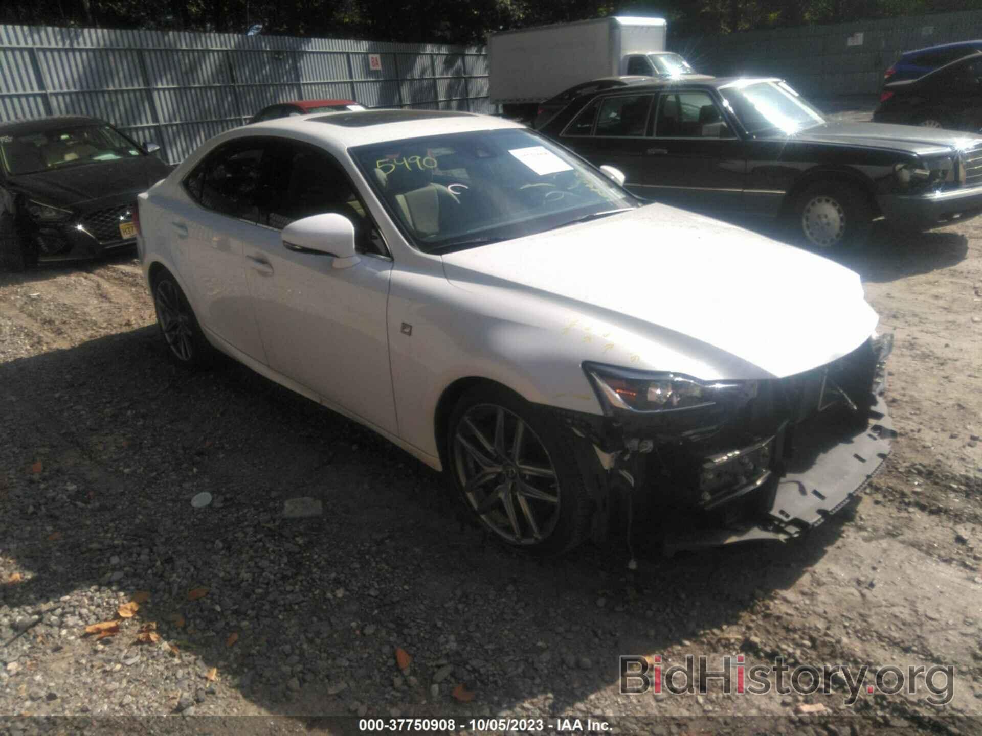 Photo JTHC81D22K5035439 - LEXUS IS 2019