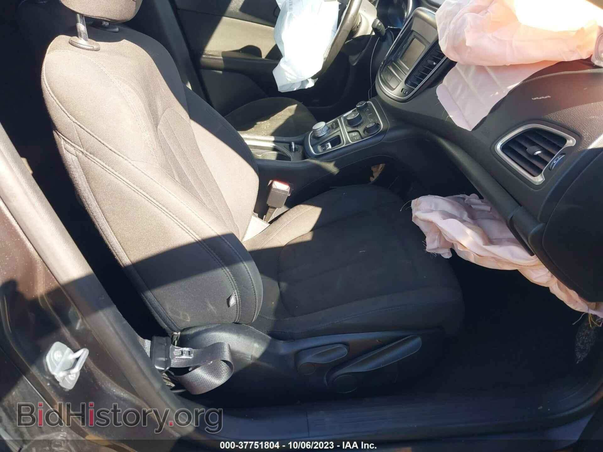 2016 CHRYSLER 200 - VIN: 1C3CCCAB8GN165043 - Фото 5