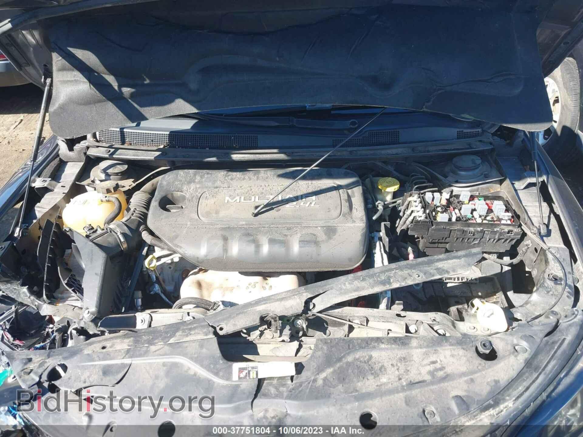 2016 CHRYSLER 200 - VIN: 1C3CCCAB8GN165043 - Фото 10