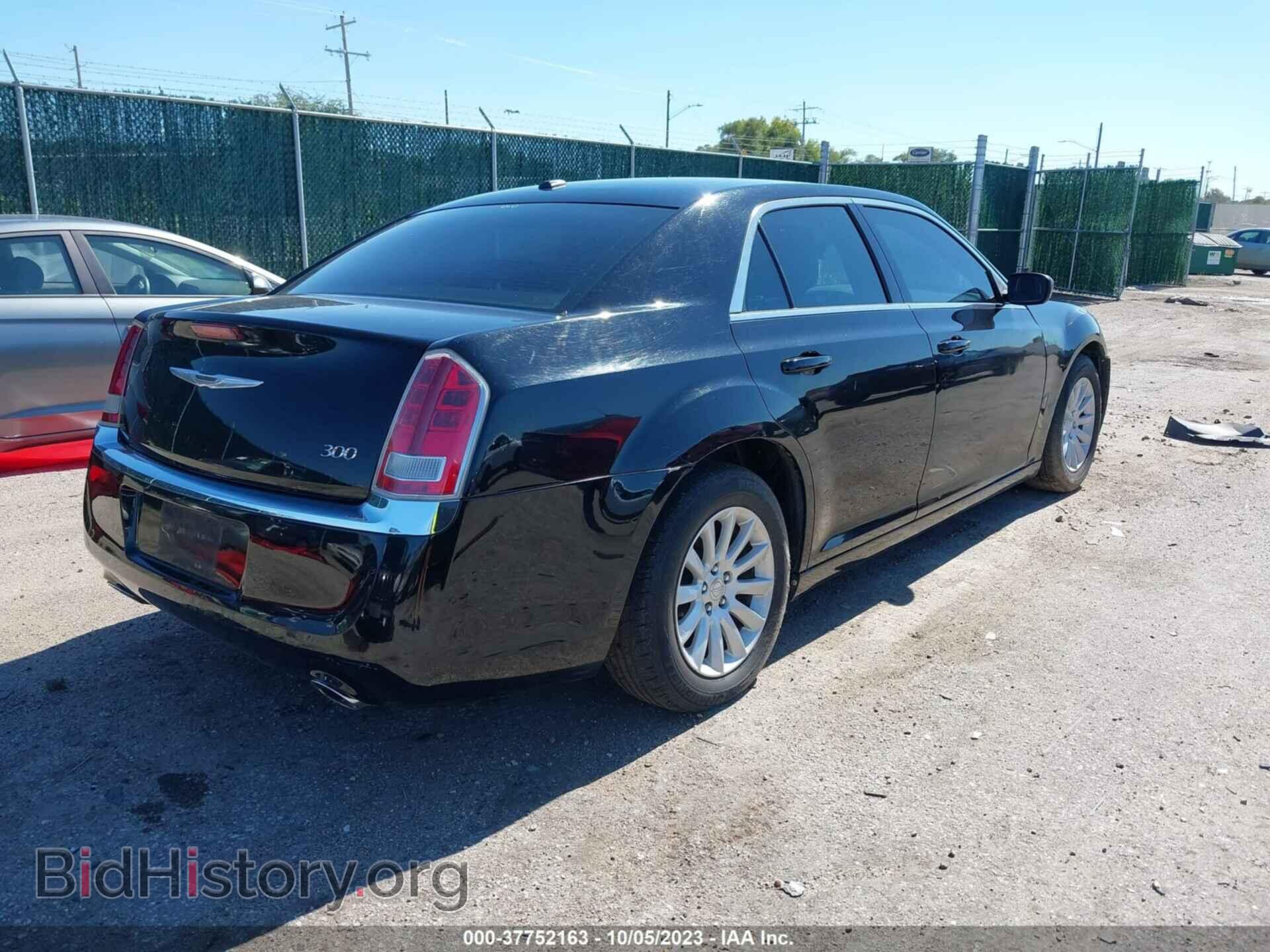2013 CHRYSLER 300 - VIN: 2C3CCAAG0DH509646 - Photo 4