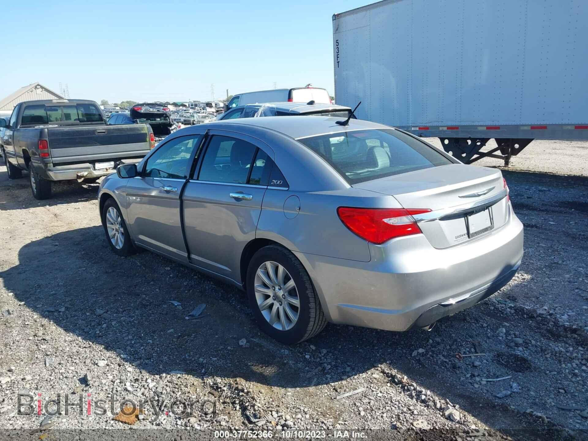 2013 CHRYSLER 200 - VIN: 1C3CCBCG8DN602361 - Фото 3