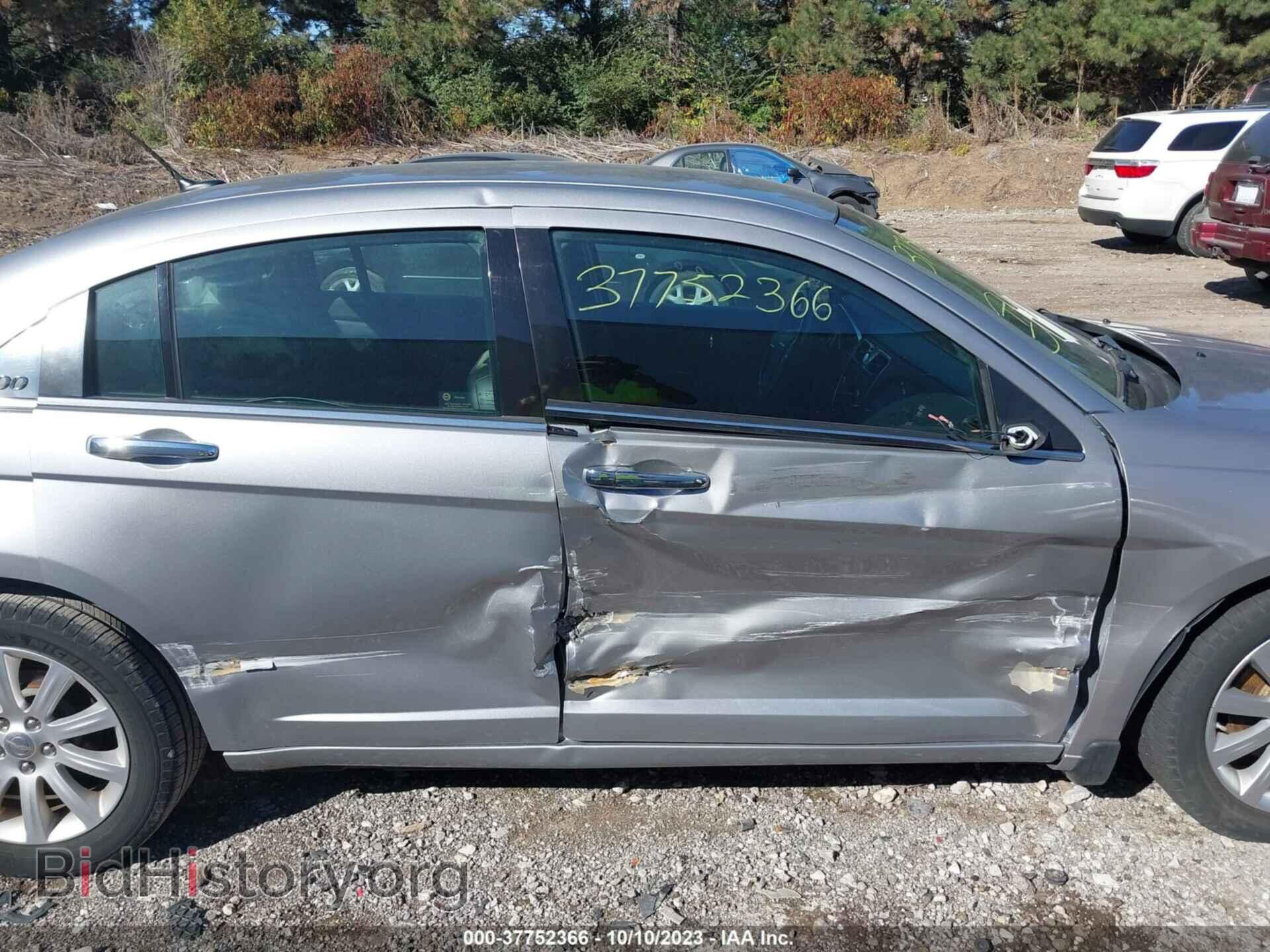 2013 CHRYSLER 200 - VIN: 1C3CCBCG8DN602361 - Фото 6