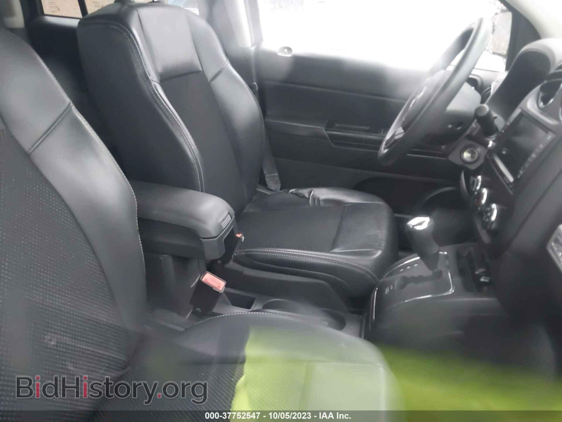 2014 JEEP COMPASS - VIN: 1C4NJCBA7ED674737 - Photo 5