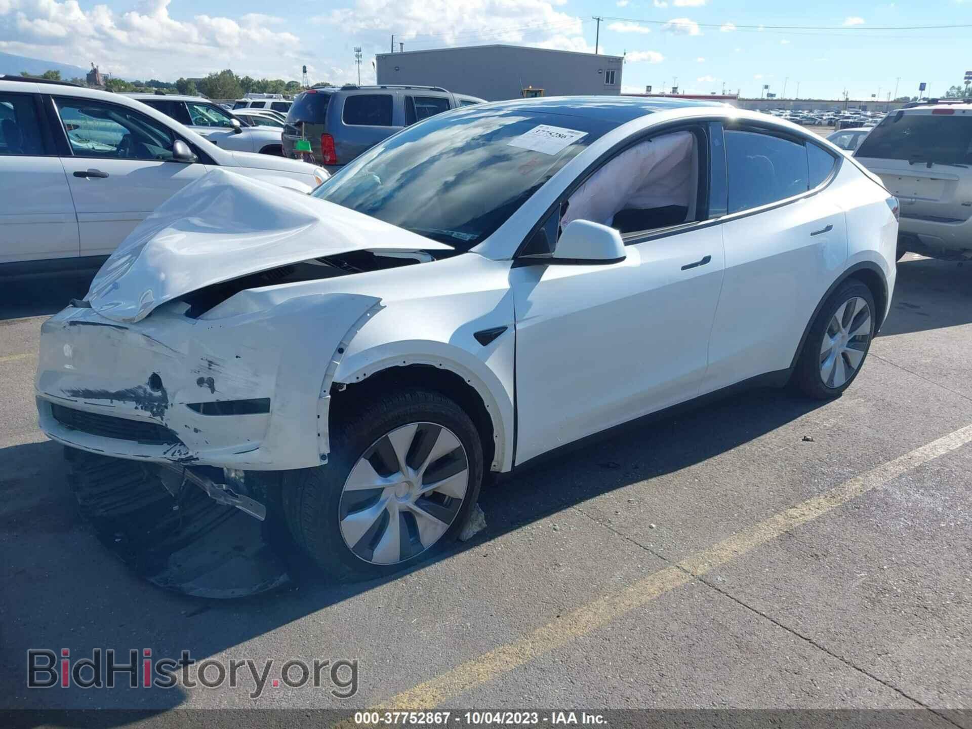 2023 TESLA MODEL Y - VIN: 7SAYGDEE3PF667475 - Фото 2