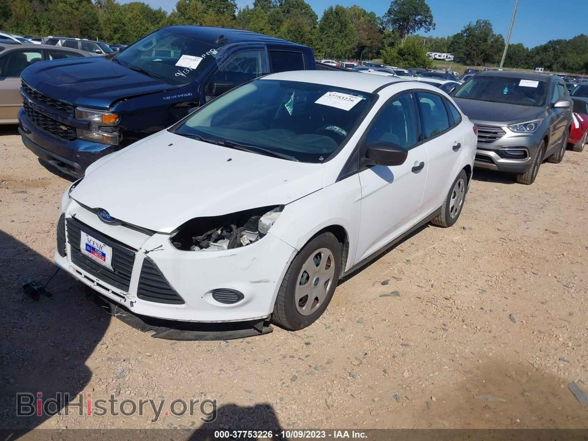 2013 FORD FOCUS - VIN: 1FADP3E22DL330824 - Фото 2