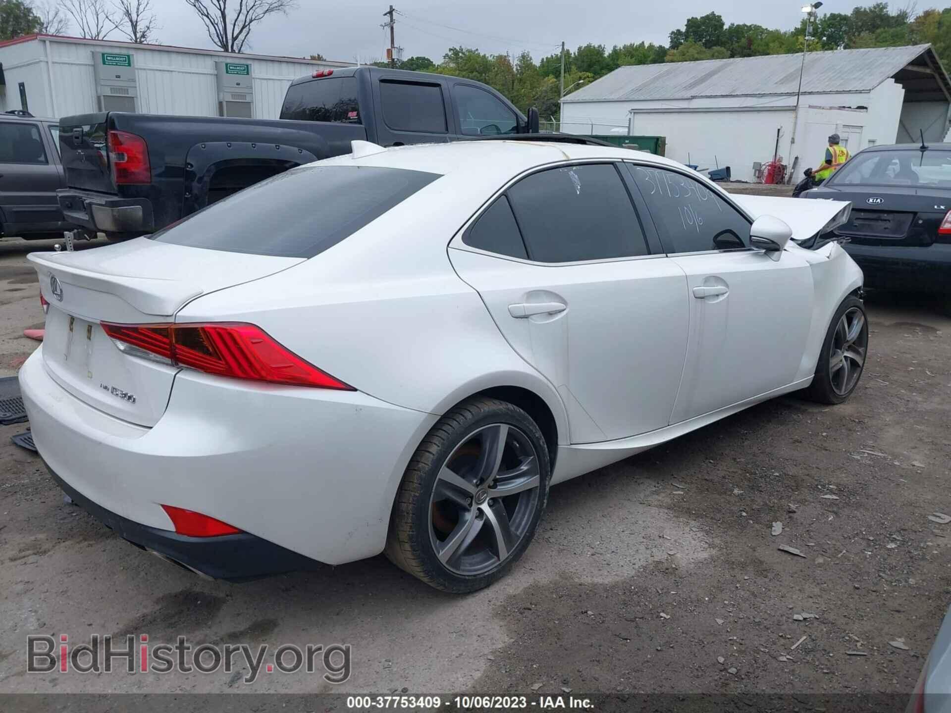 2017 LEXUS IS - VIN: JTHCM1D20H5018479 - Фото 4