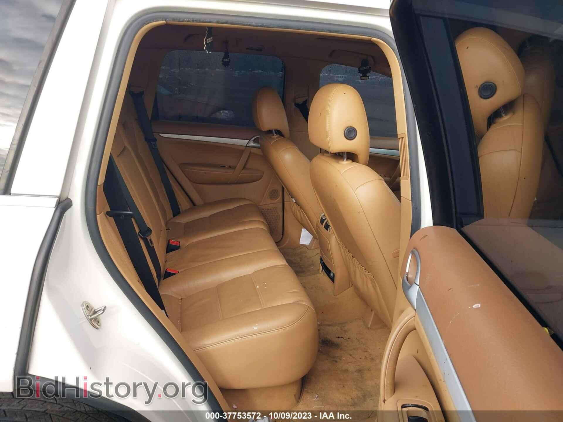 2010 PORSCHE CAYENNE - VIN: WP1AA2AP4ALA04494 - Фото 8