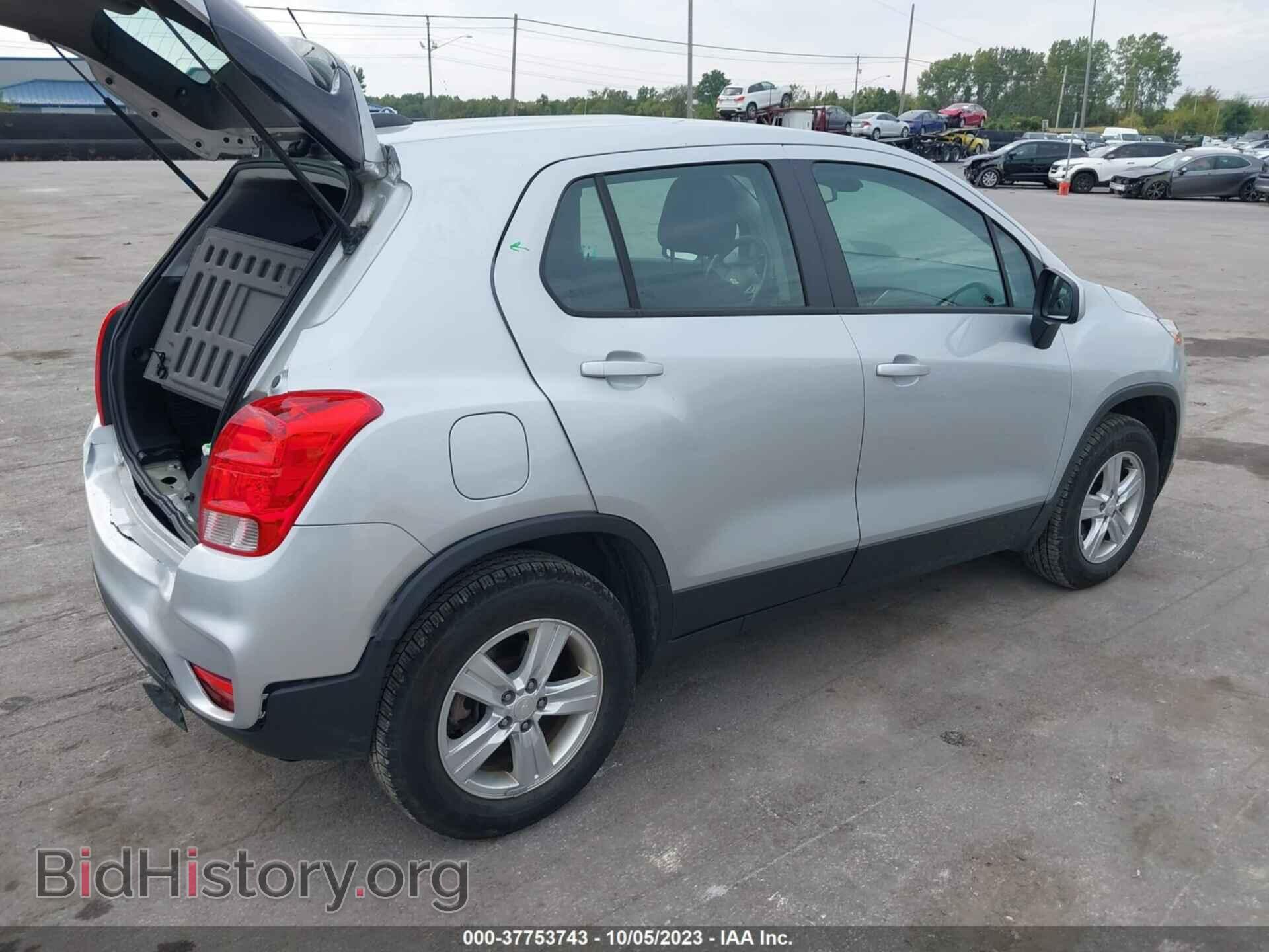 2019 CHEVROLET TRAX - VIN: 3GNCJNSB3KL405353 - Photo 4